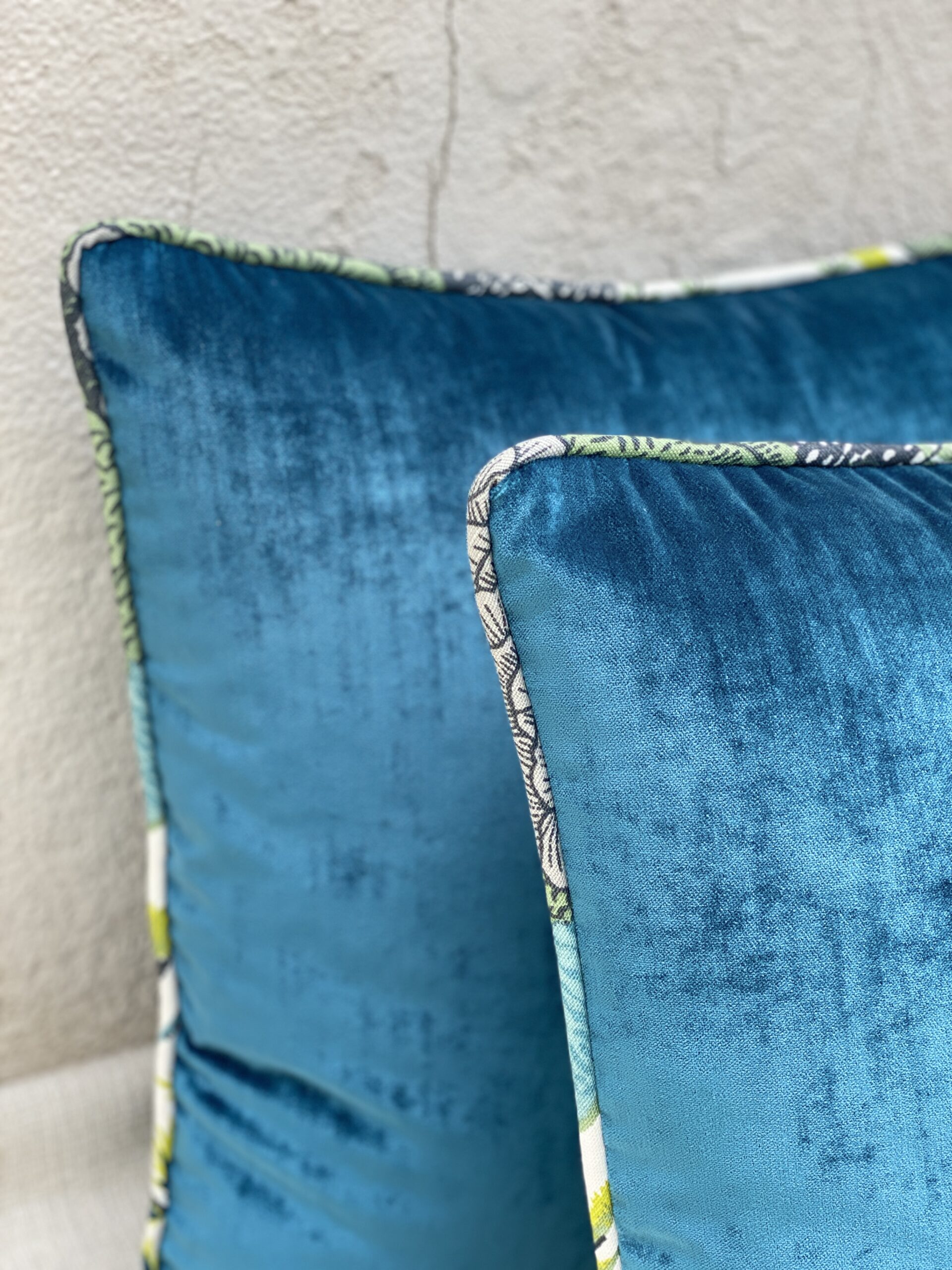 Fabricut Manhattan Pillows