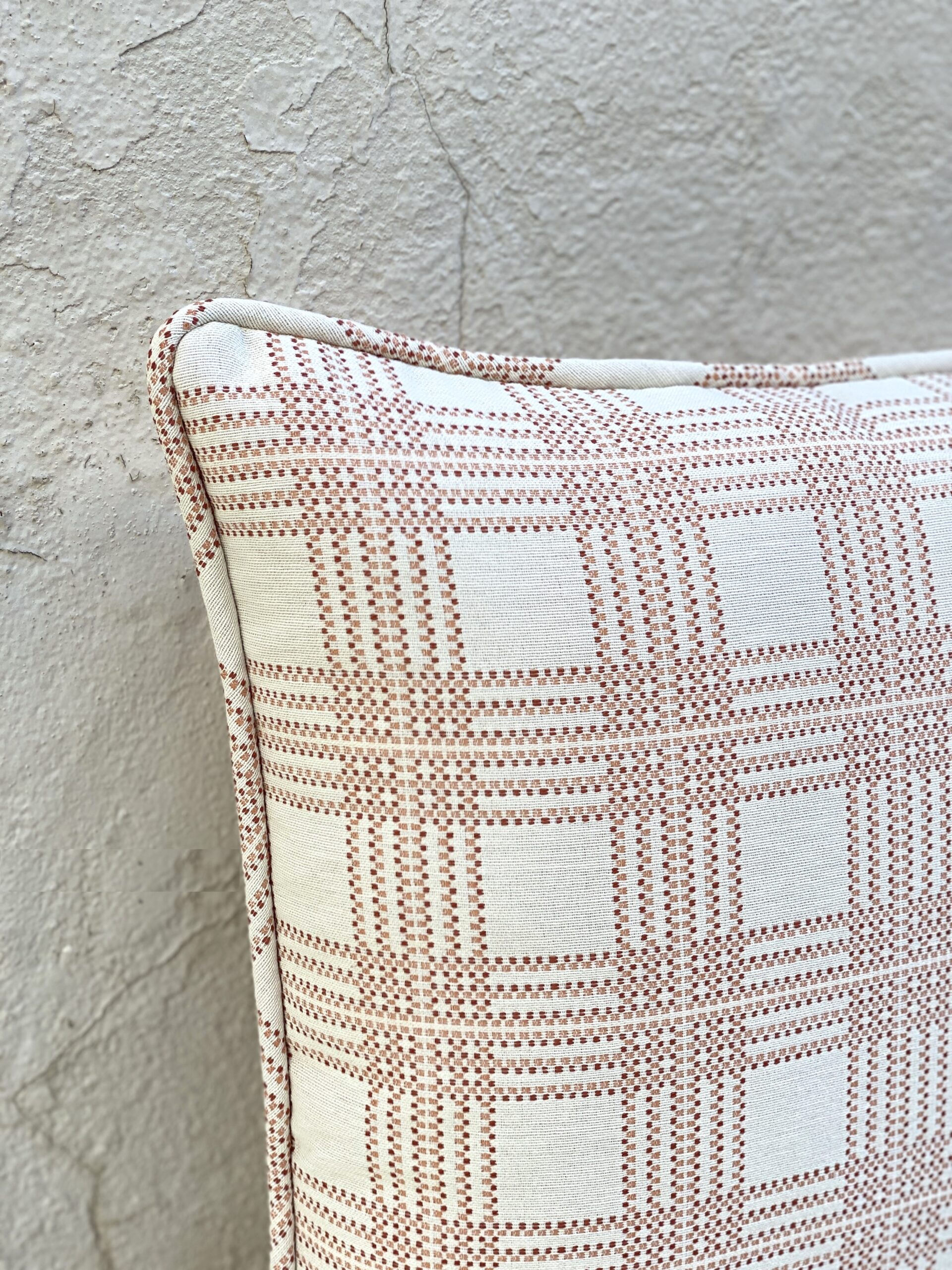 Hickory White 6804 Pillows