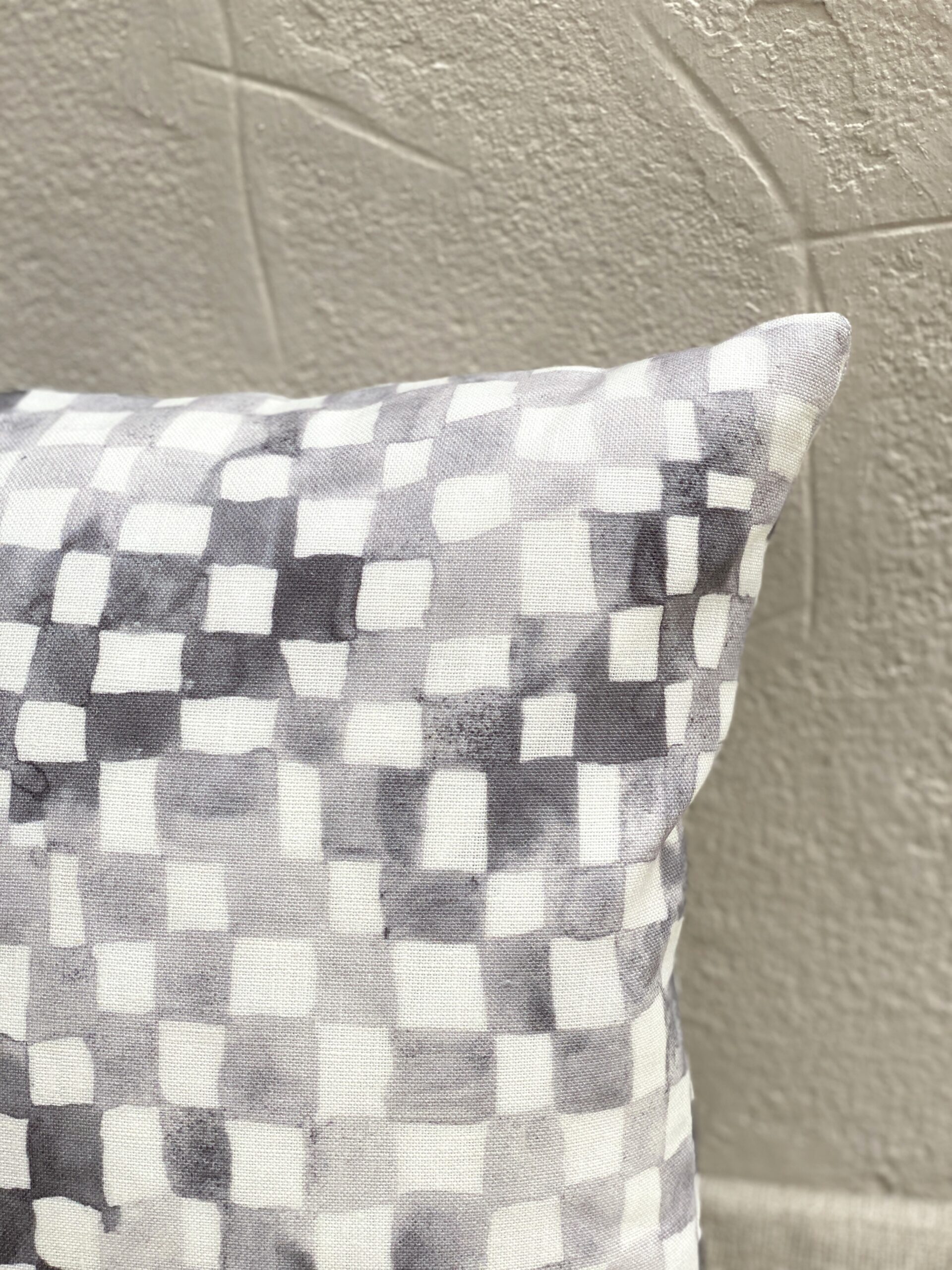 Eskayel Chess Grey Pillows