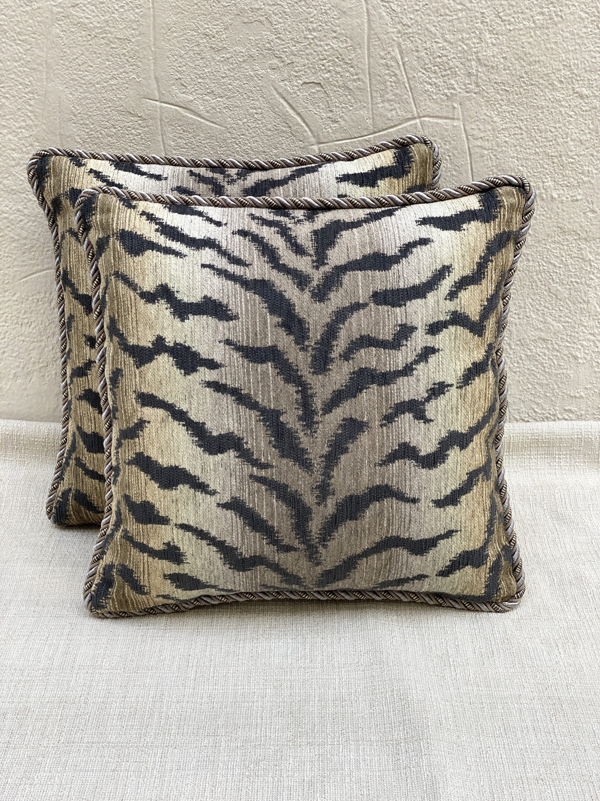 Kravet 35010 Pillows