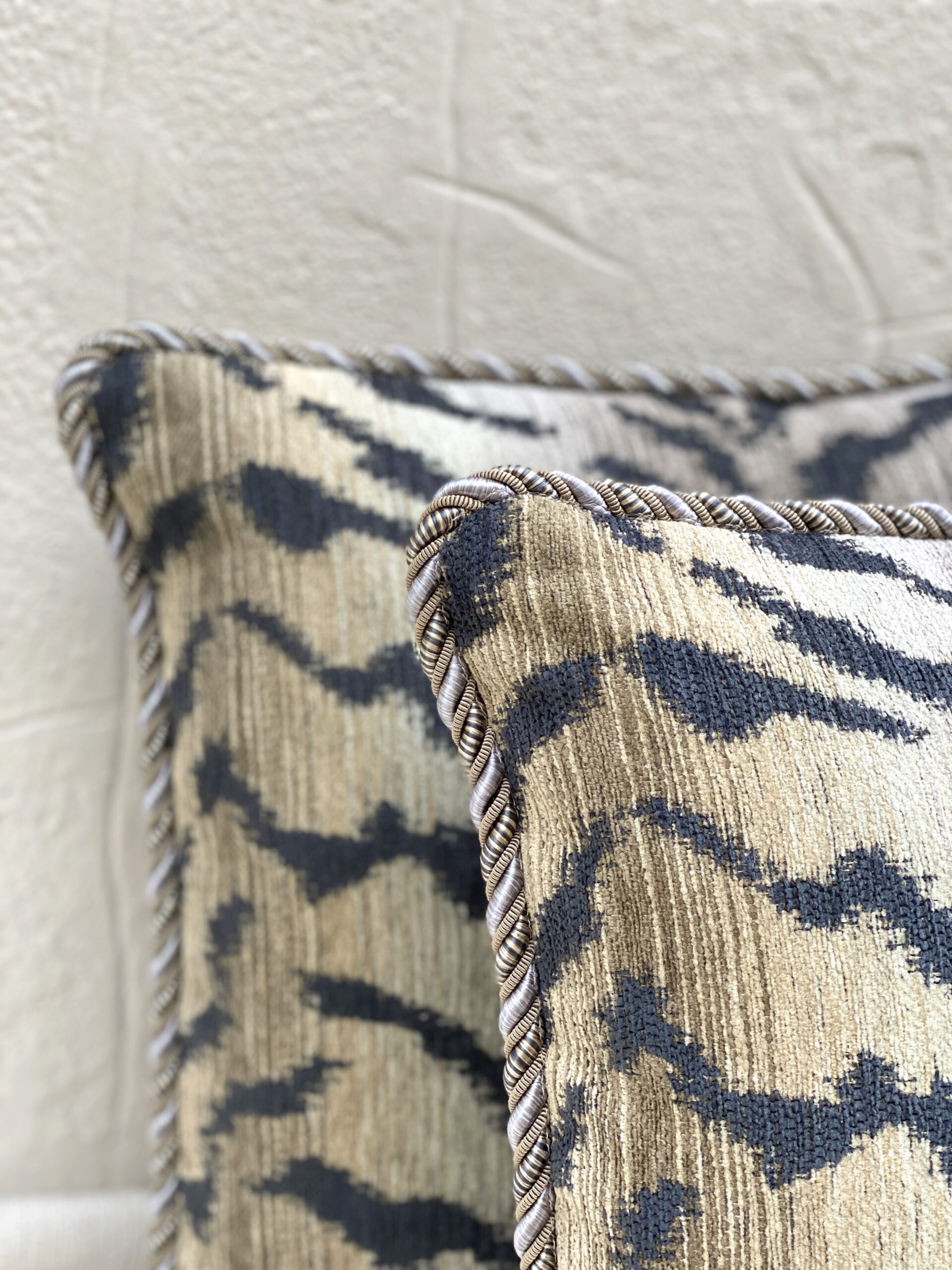Kravet 35010 Pillows