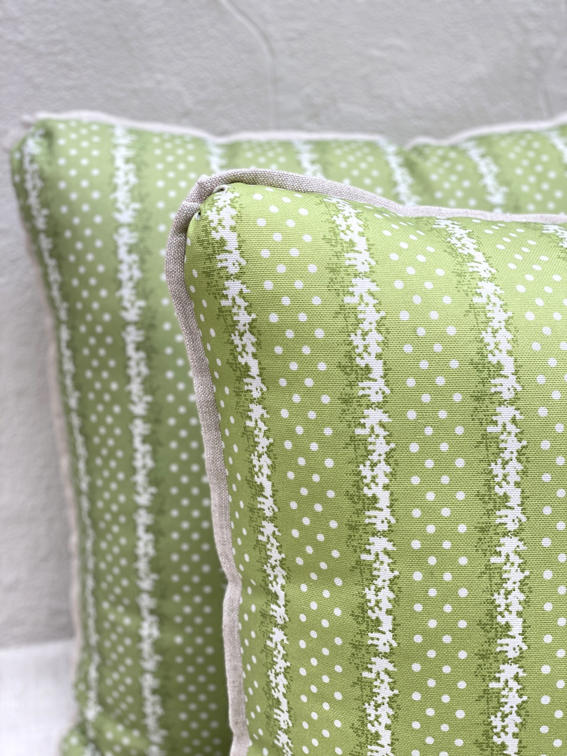 Lisa FineTextiles Pelicano Pillows