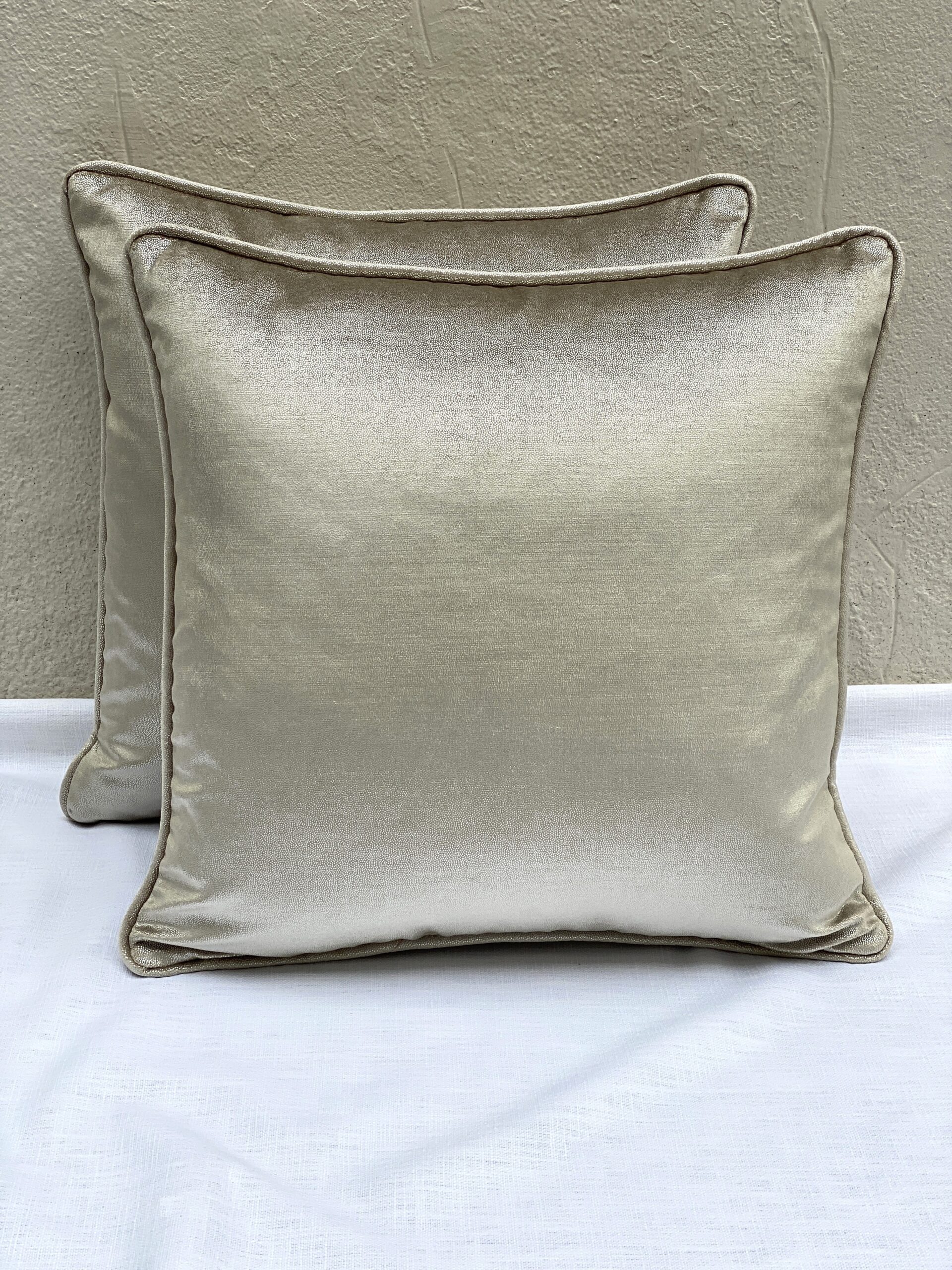 Fabricut Urbanscape Pillows