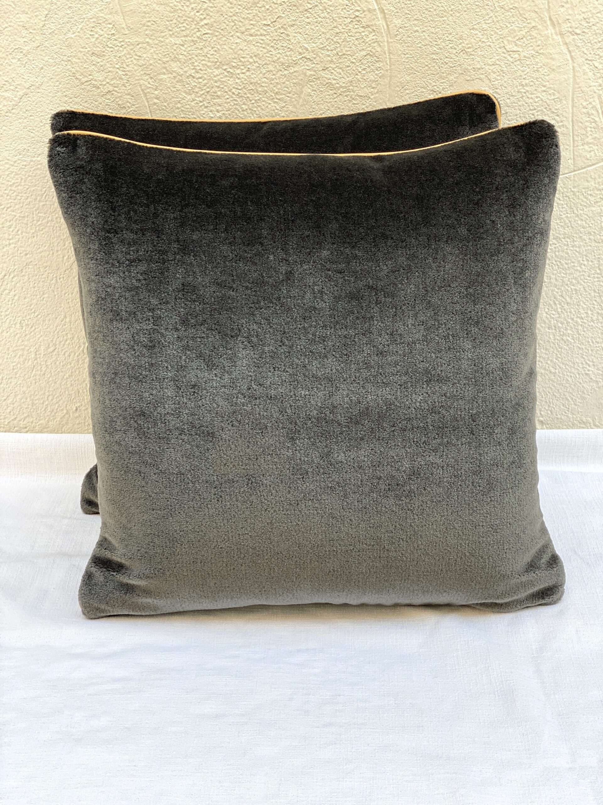 Kirkby Rest FR Pillows