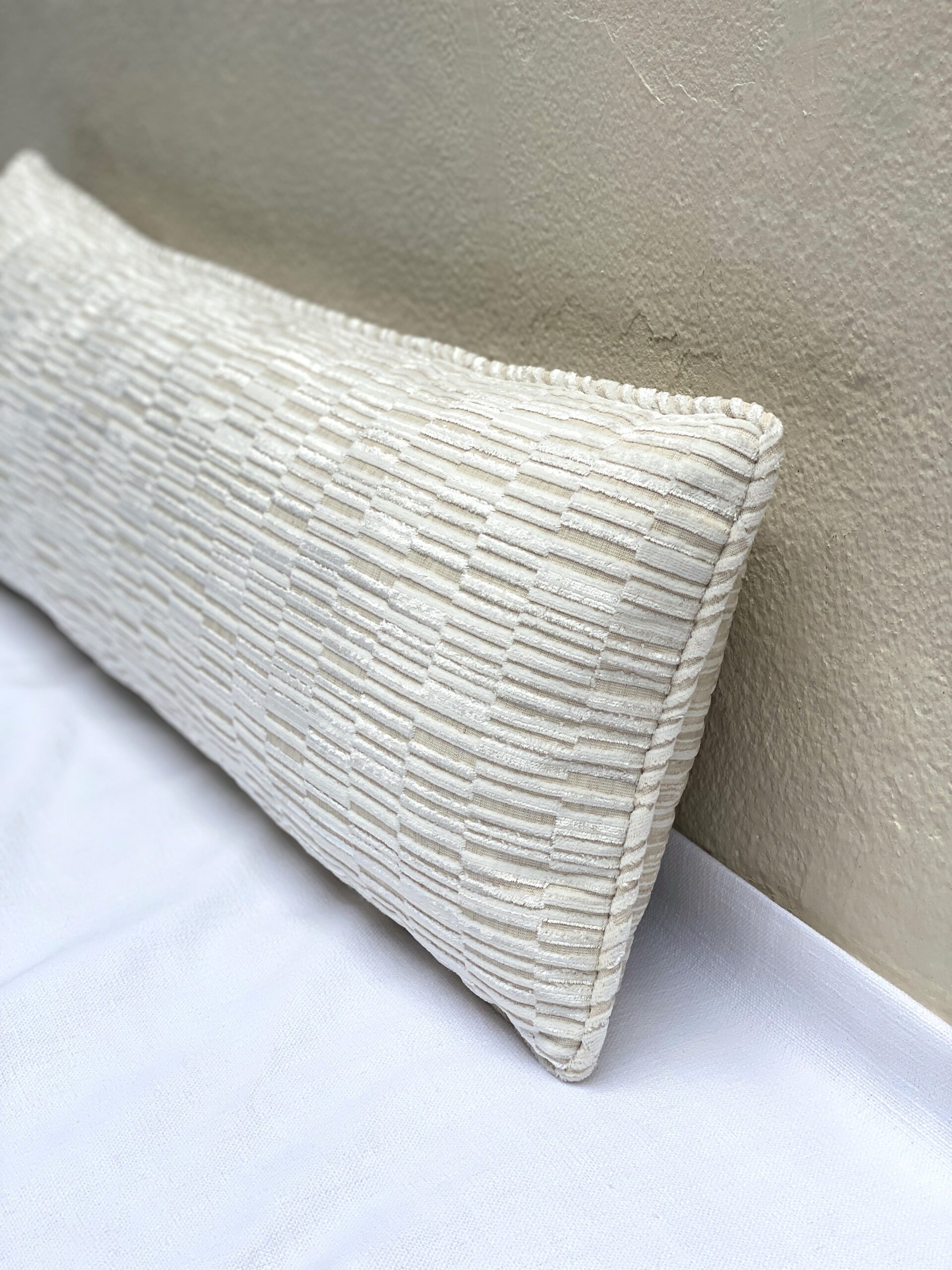 Villa Nova Perrie Pillows