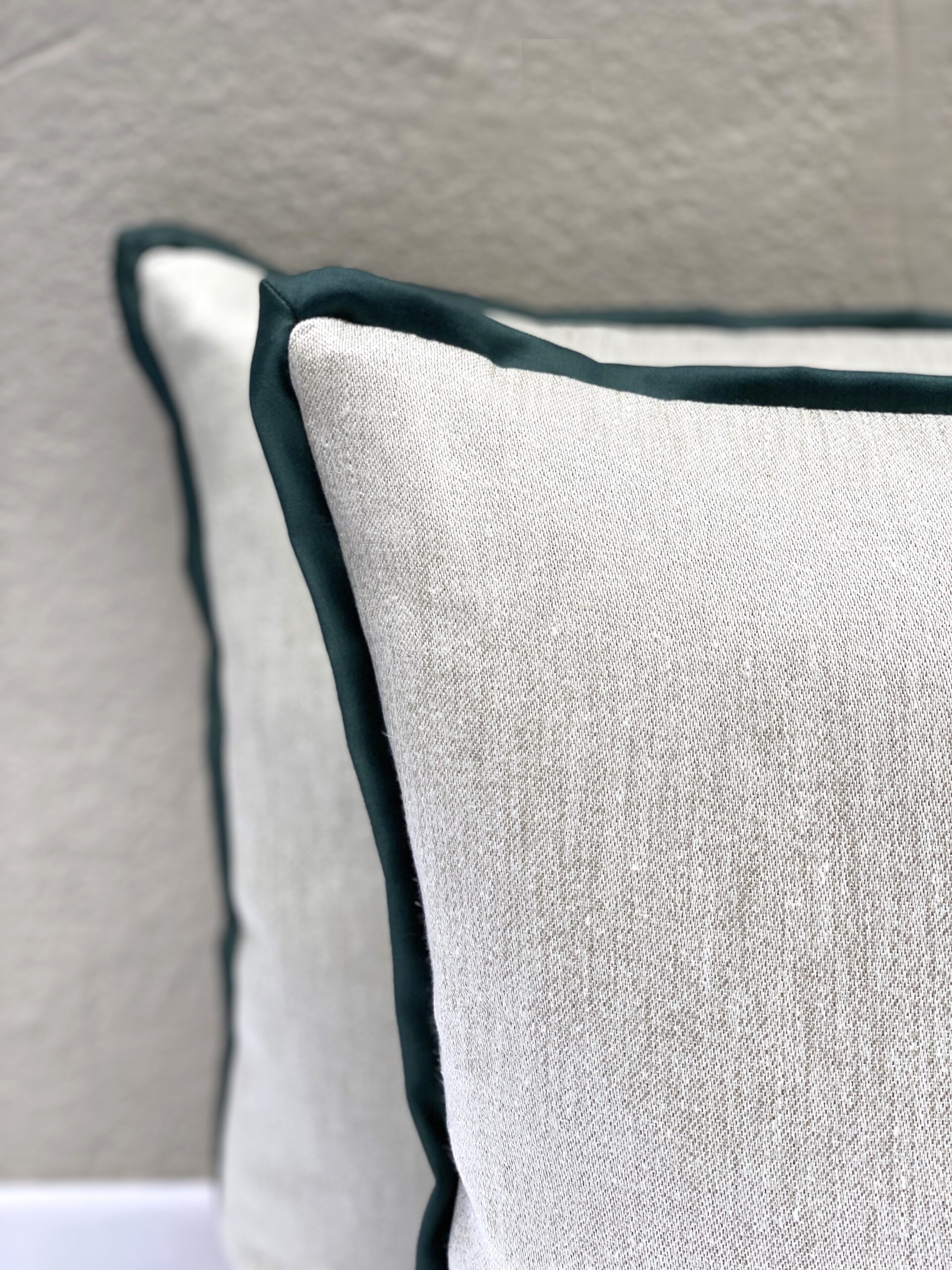 Black Edition Chiaro Pillows