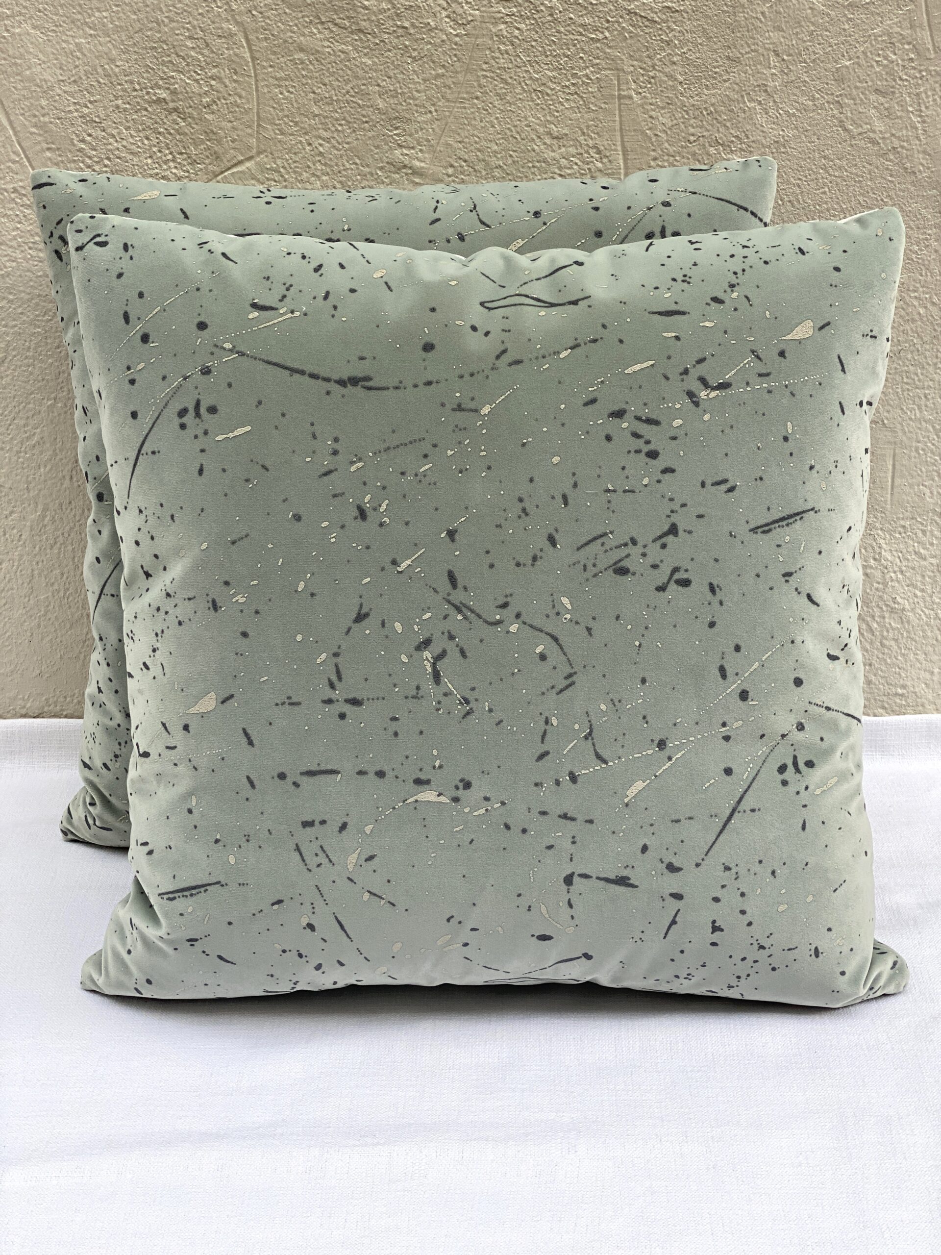 Noblis Velours Fever Pillows