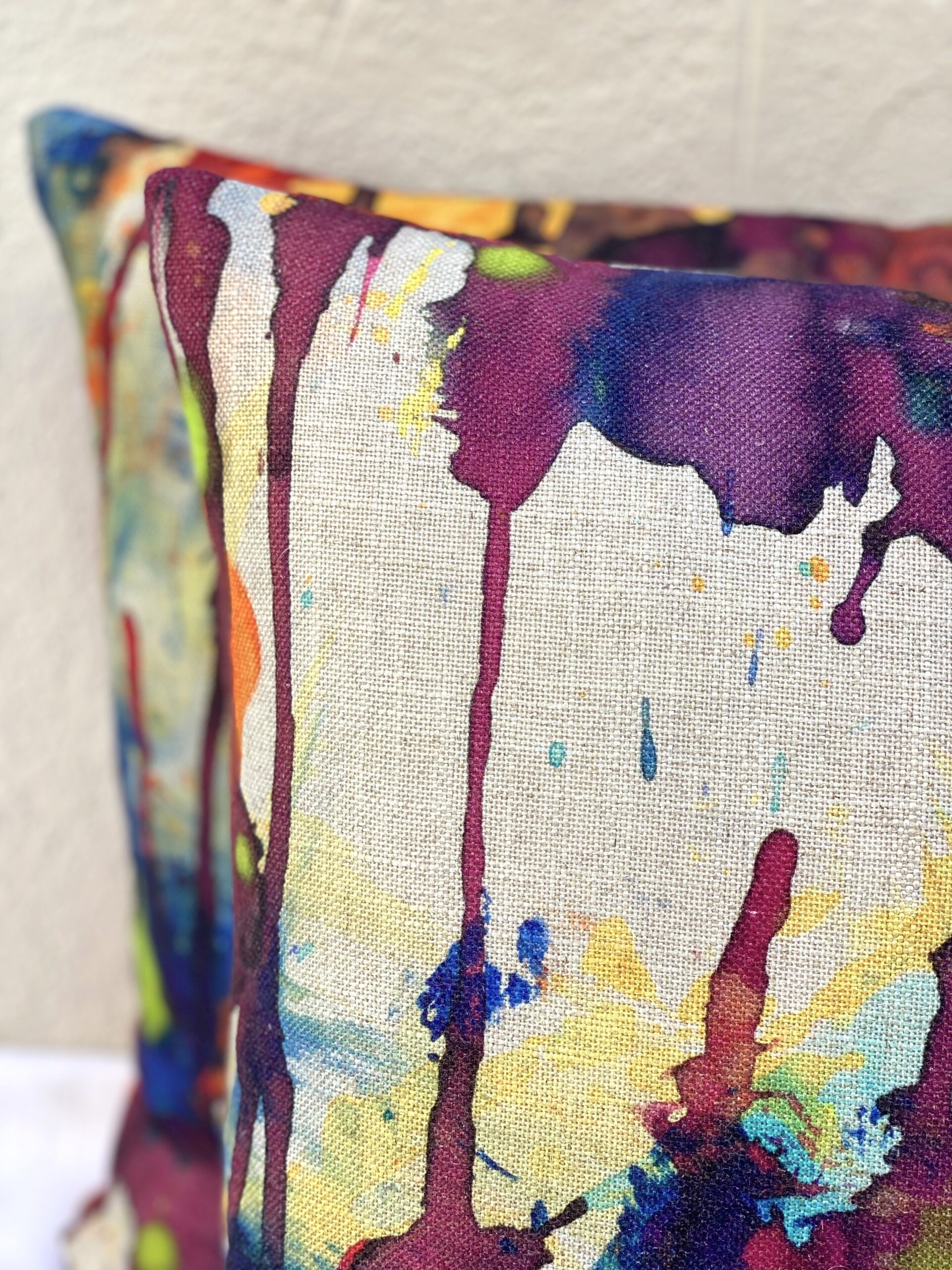 Carlucci Colorclash Pillows
