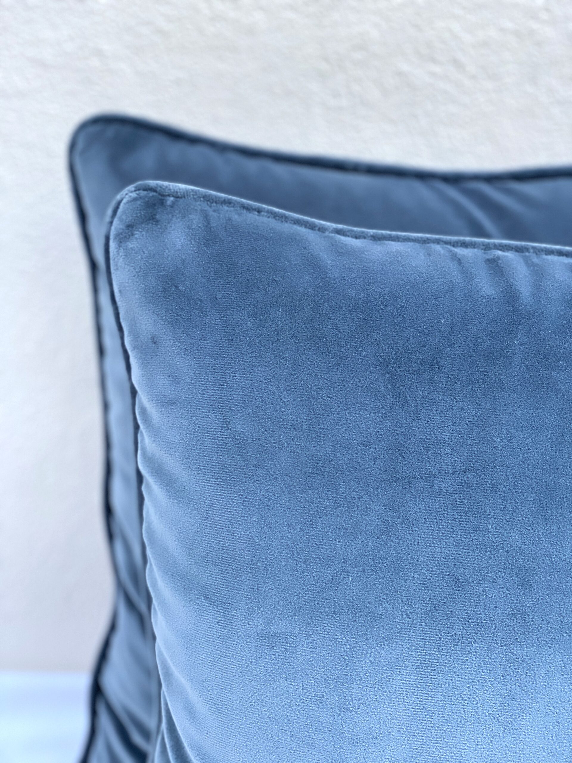 Larsen Kent Pillows