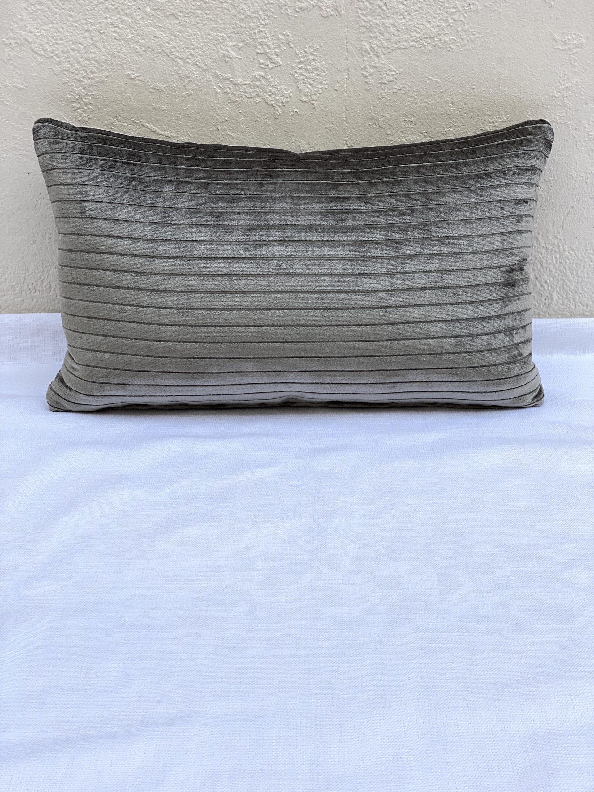 Pindler Ferris Pillows