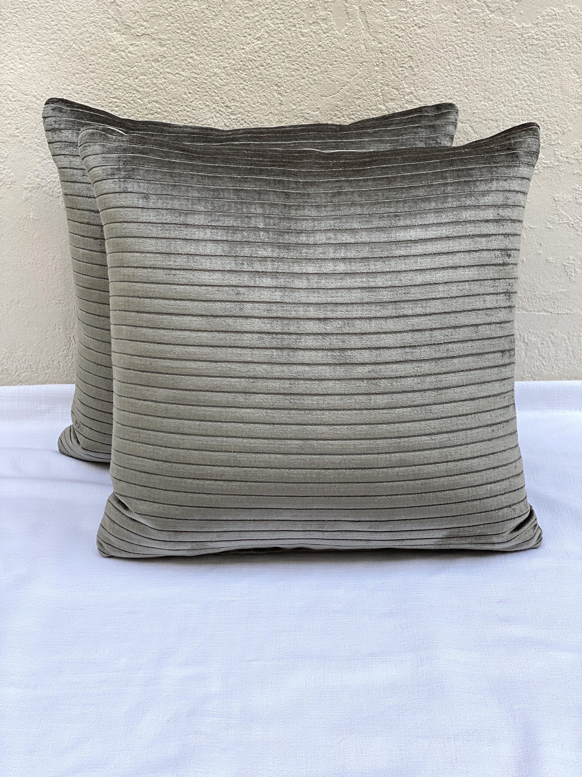 Pindler Ferris Pillows