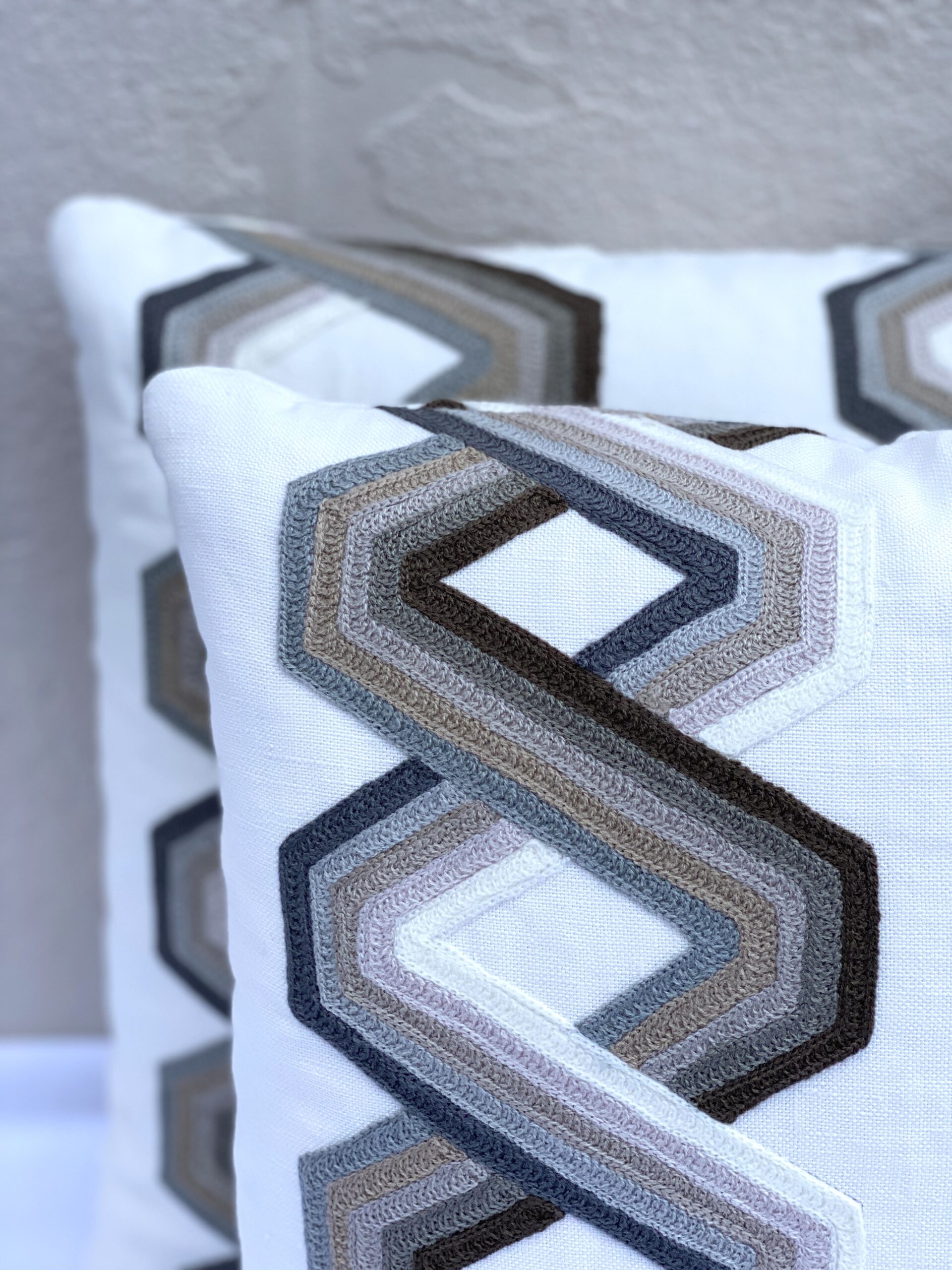 Zinc Boxgrove Pillows