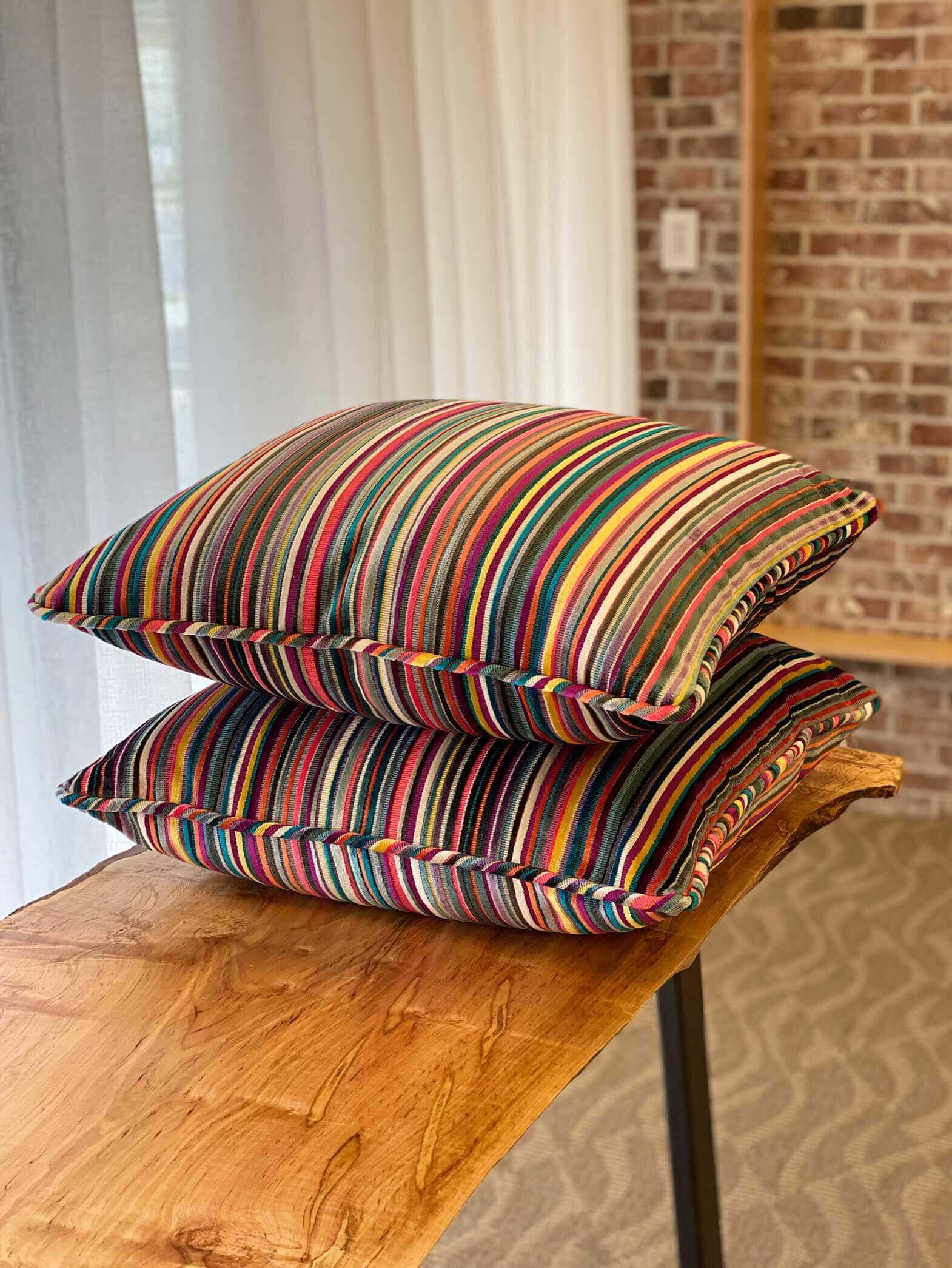 14-multi-colored-pillows1