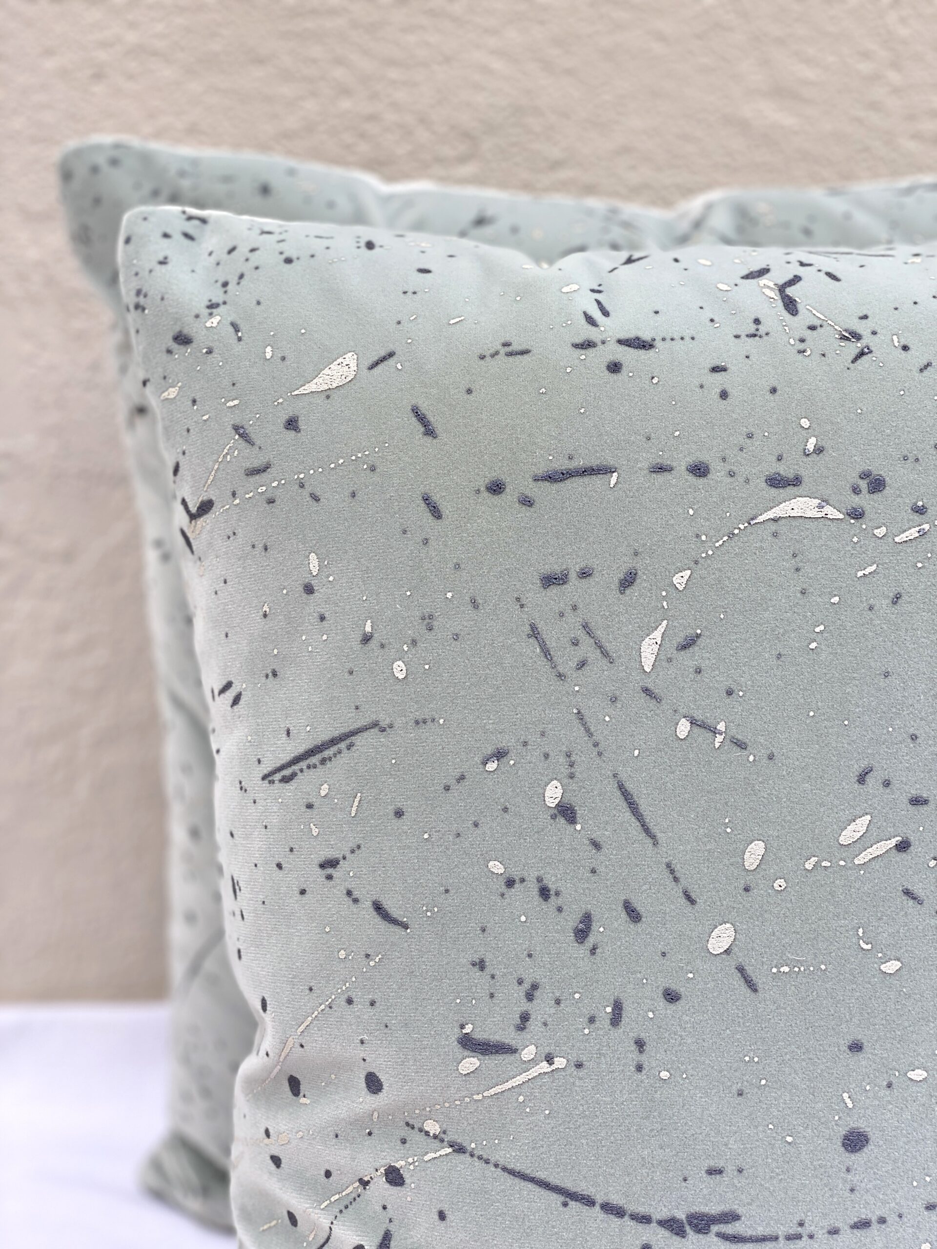 Nobilis Velours Fever Pillows