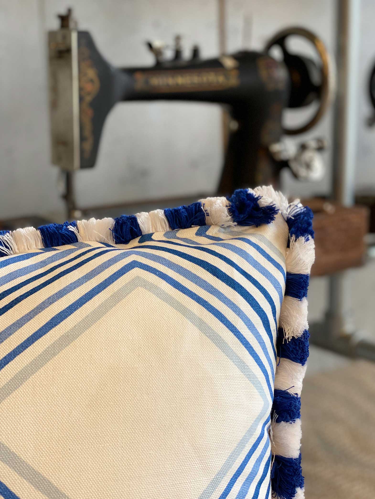 15-blue-pillows2