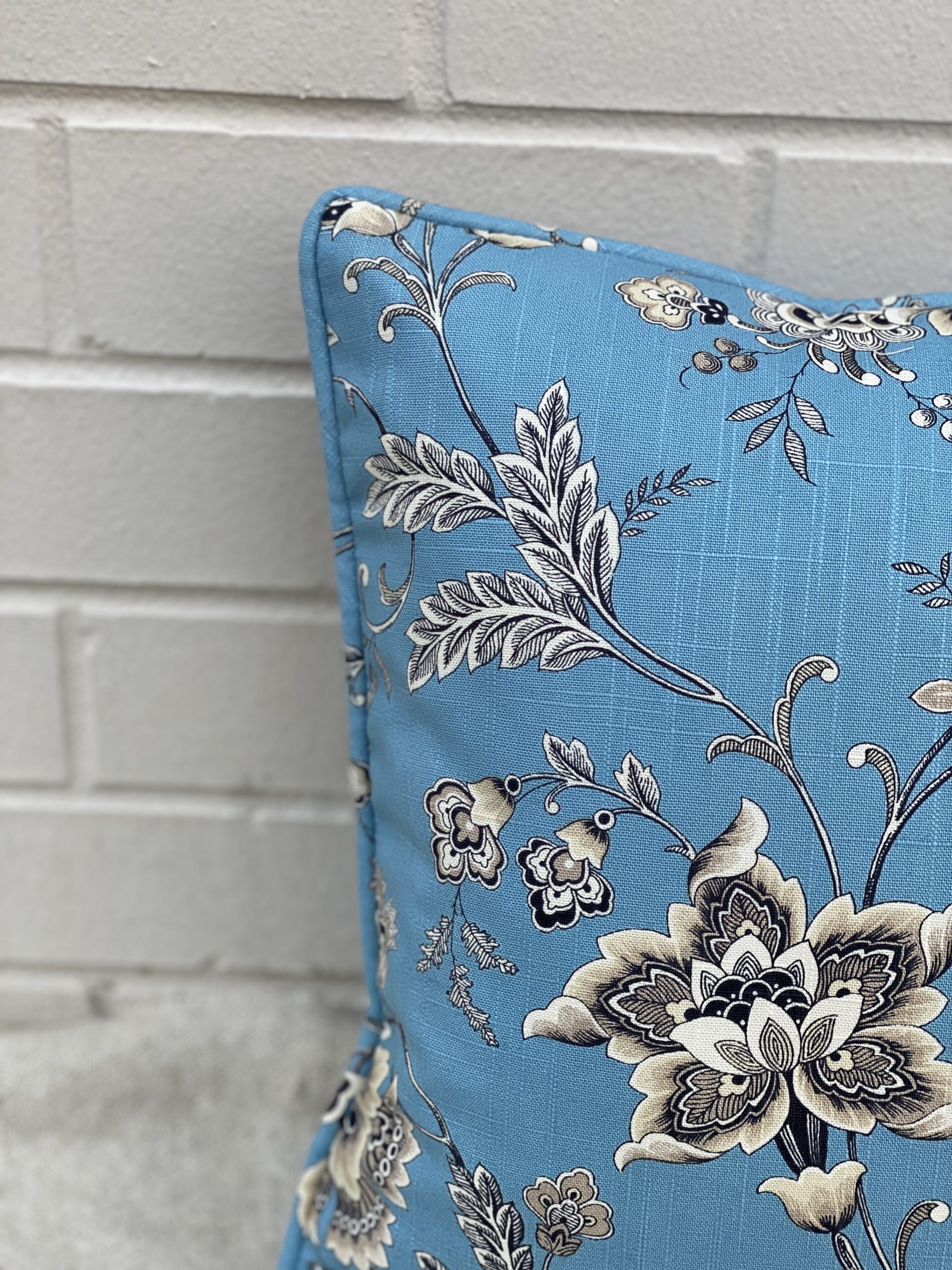 P/Kauffman Pillows