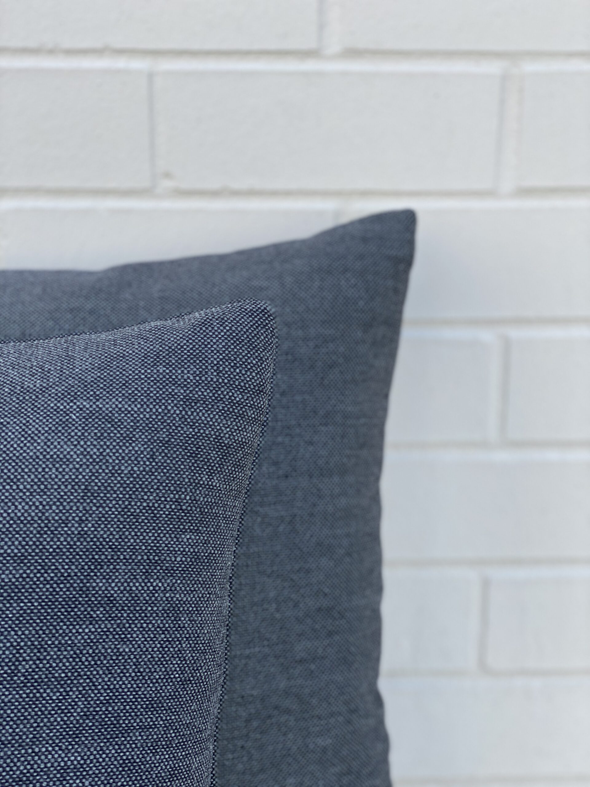 Anthracite Pillows