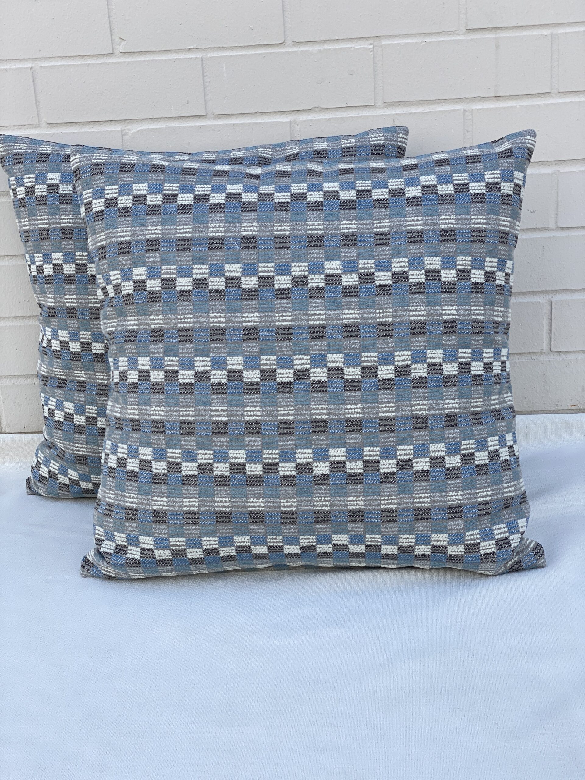 Lee Jofa Outdoor Pillows