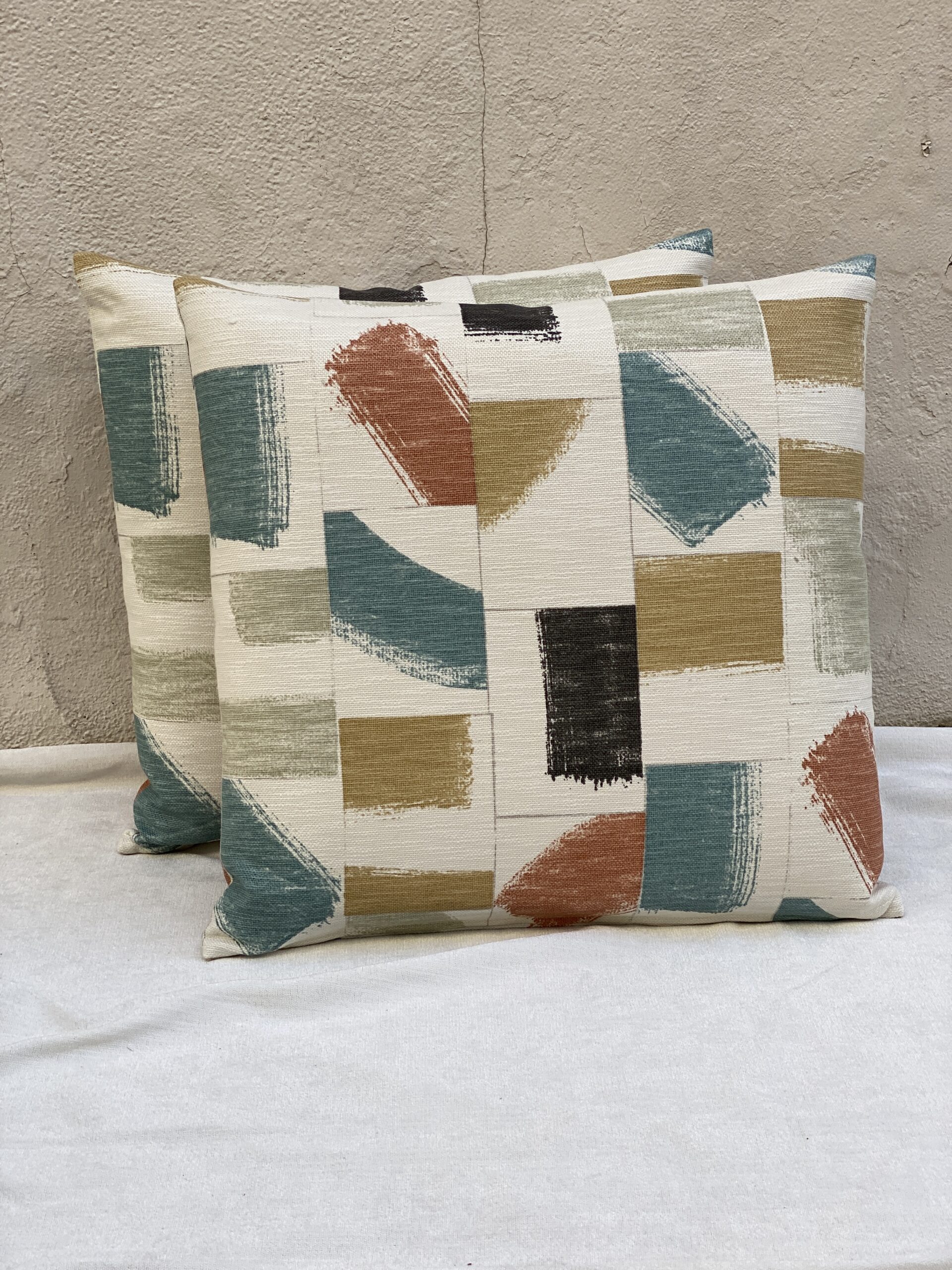 Square Villa Nova Pillows