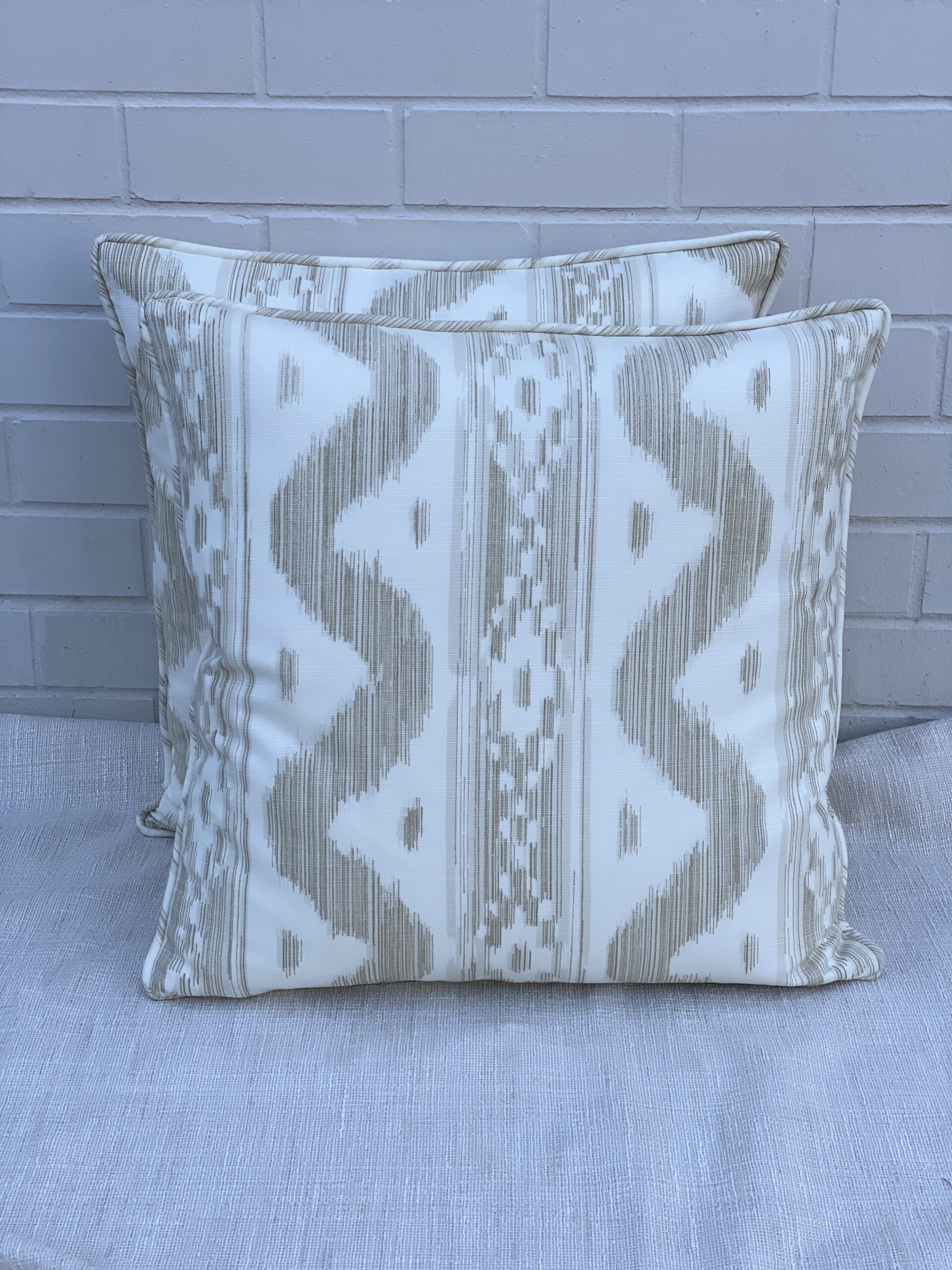 China Seas Pillows