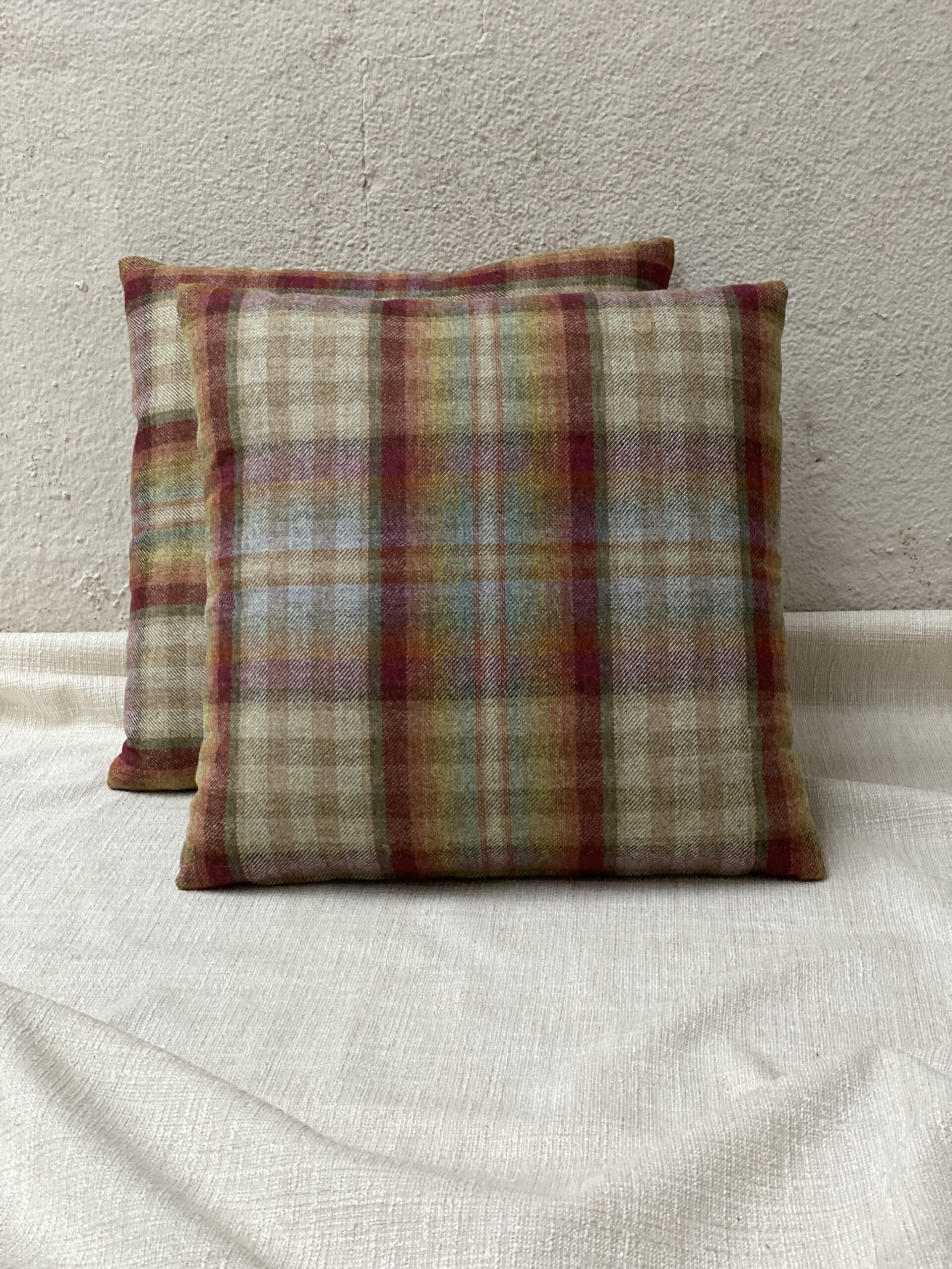 Tess Golden Design x Lee Jofa Pillows