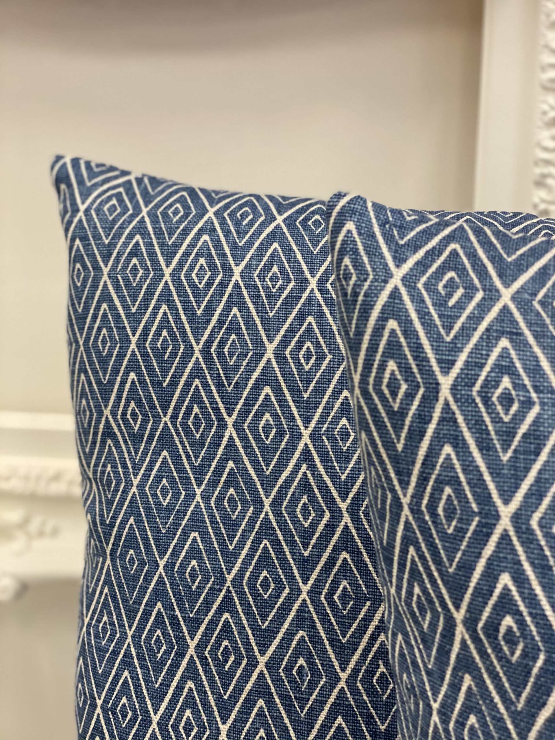 Small Scale Geometric Pillows