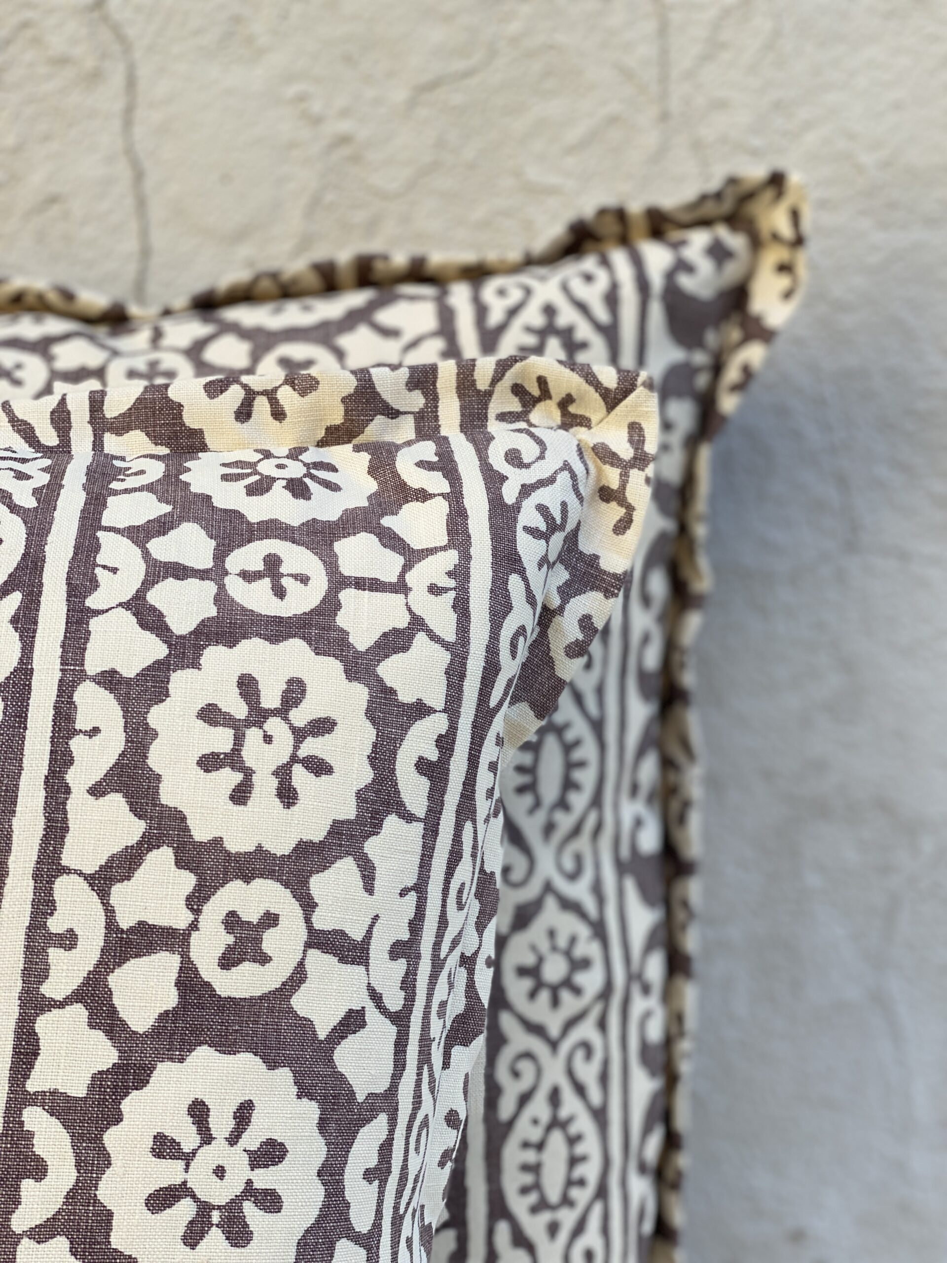 Namay Samay Sufiyan Pillows