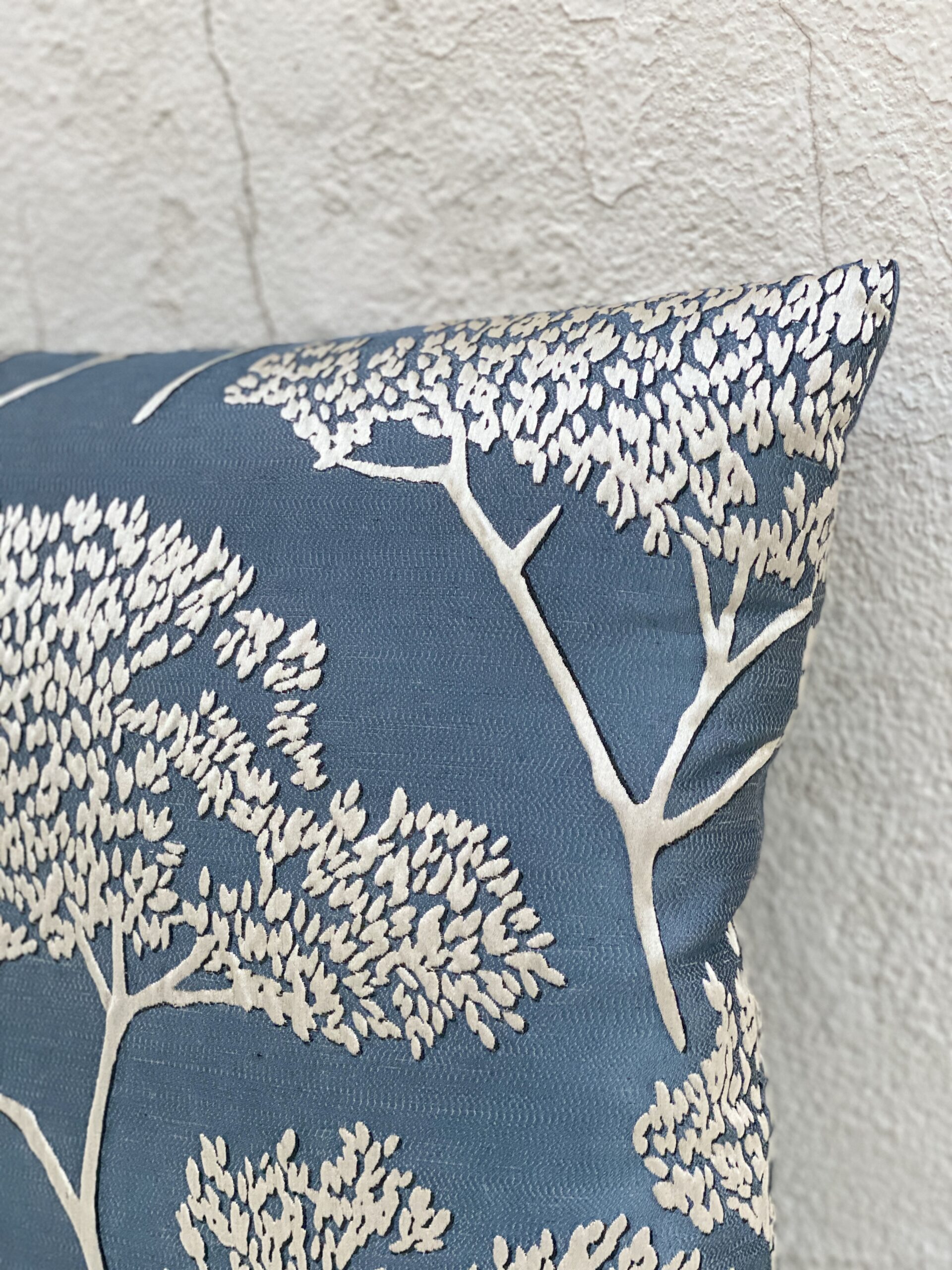 ROMO Itami Pillows