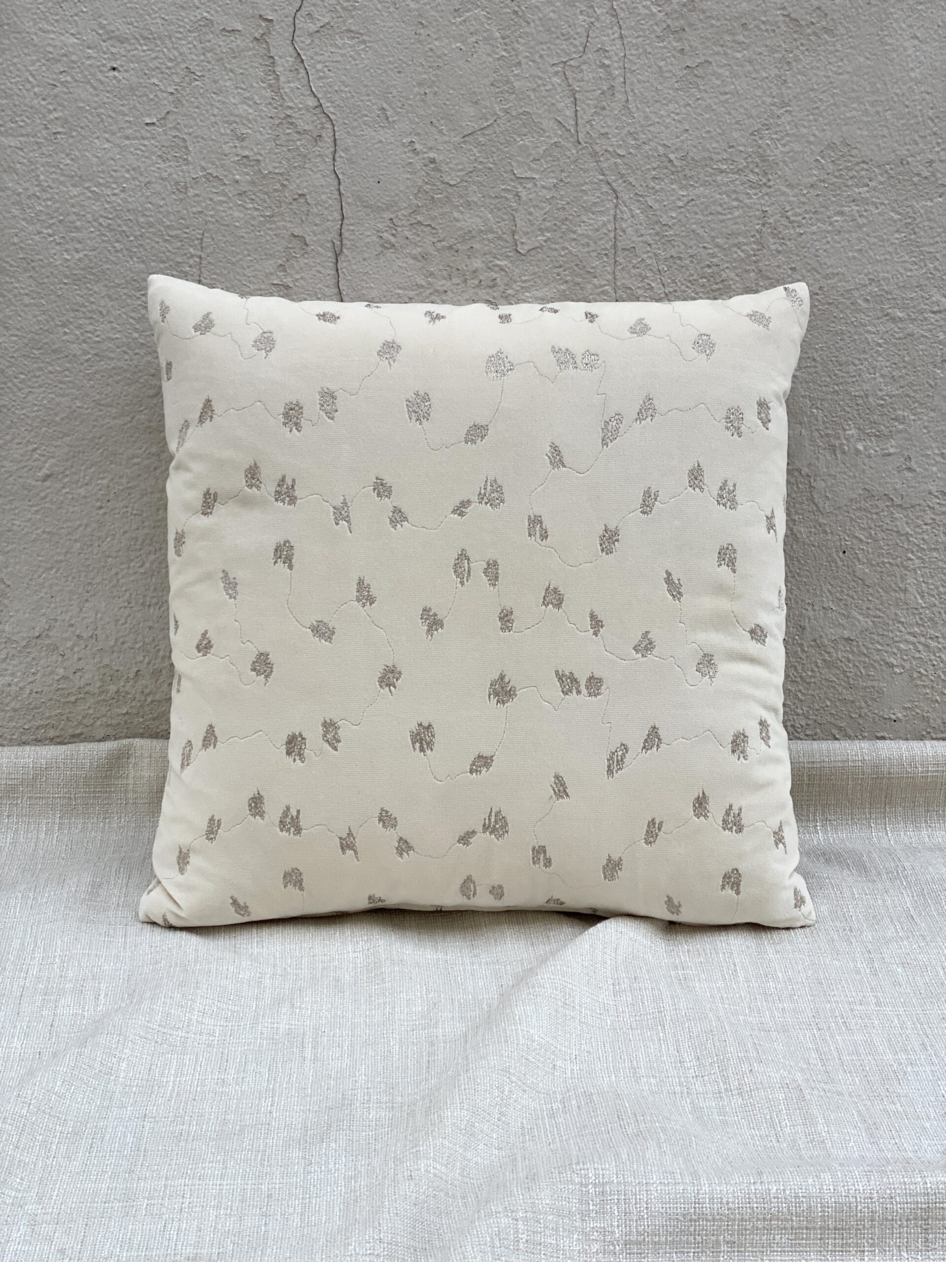 ROMO Elswyth Pillows