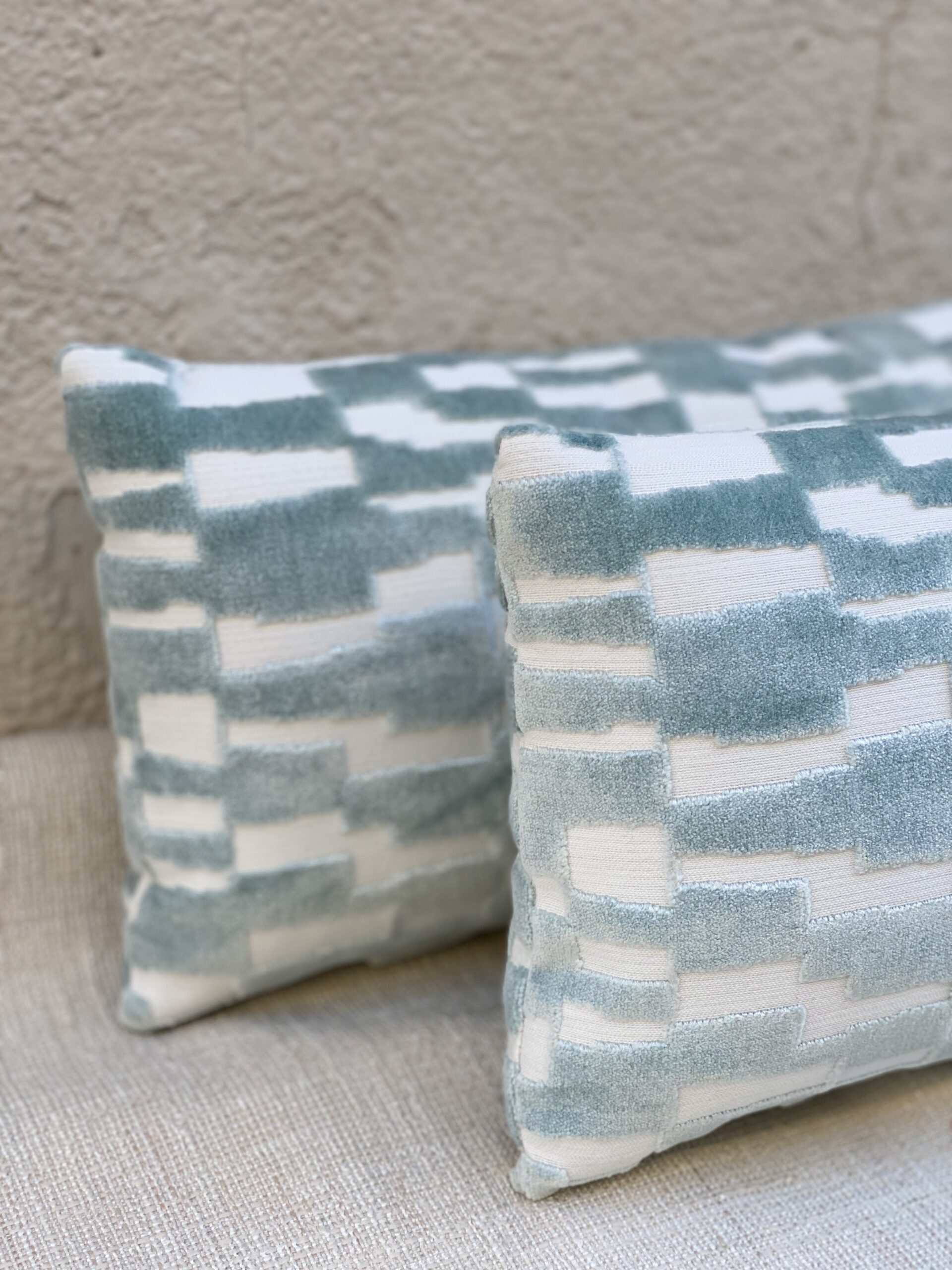Kravet Mod Pillows