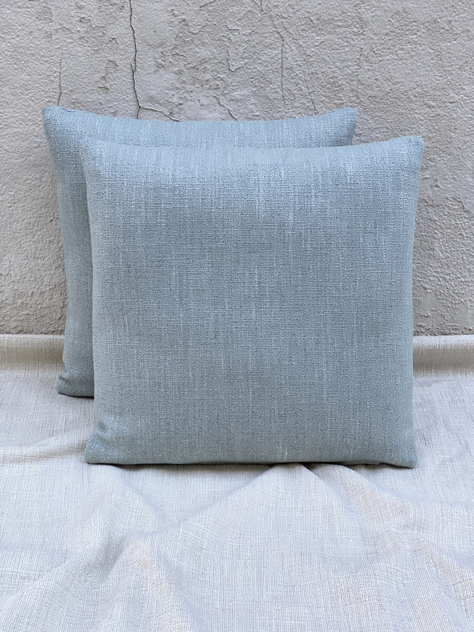 Larsen Peak Pillows