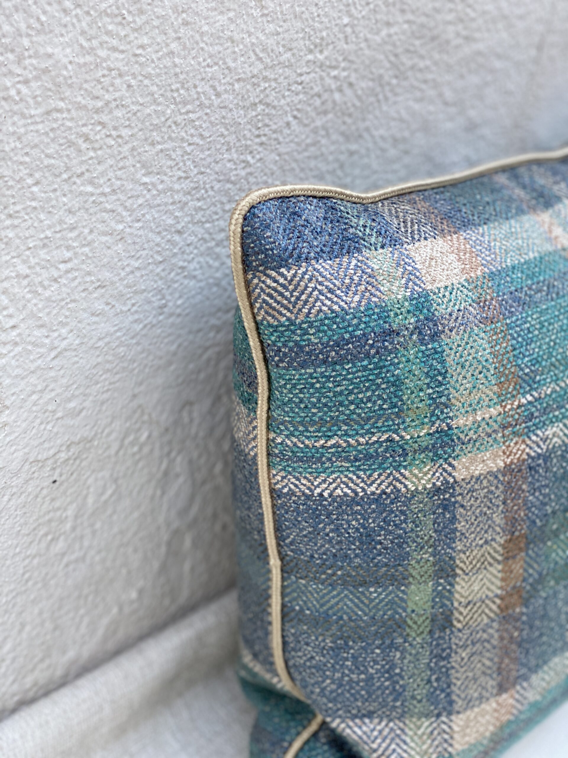 Colefax & Fowler Magnus Plaid Pillows