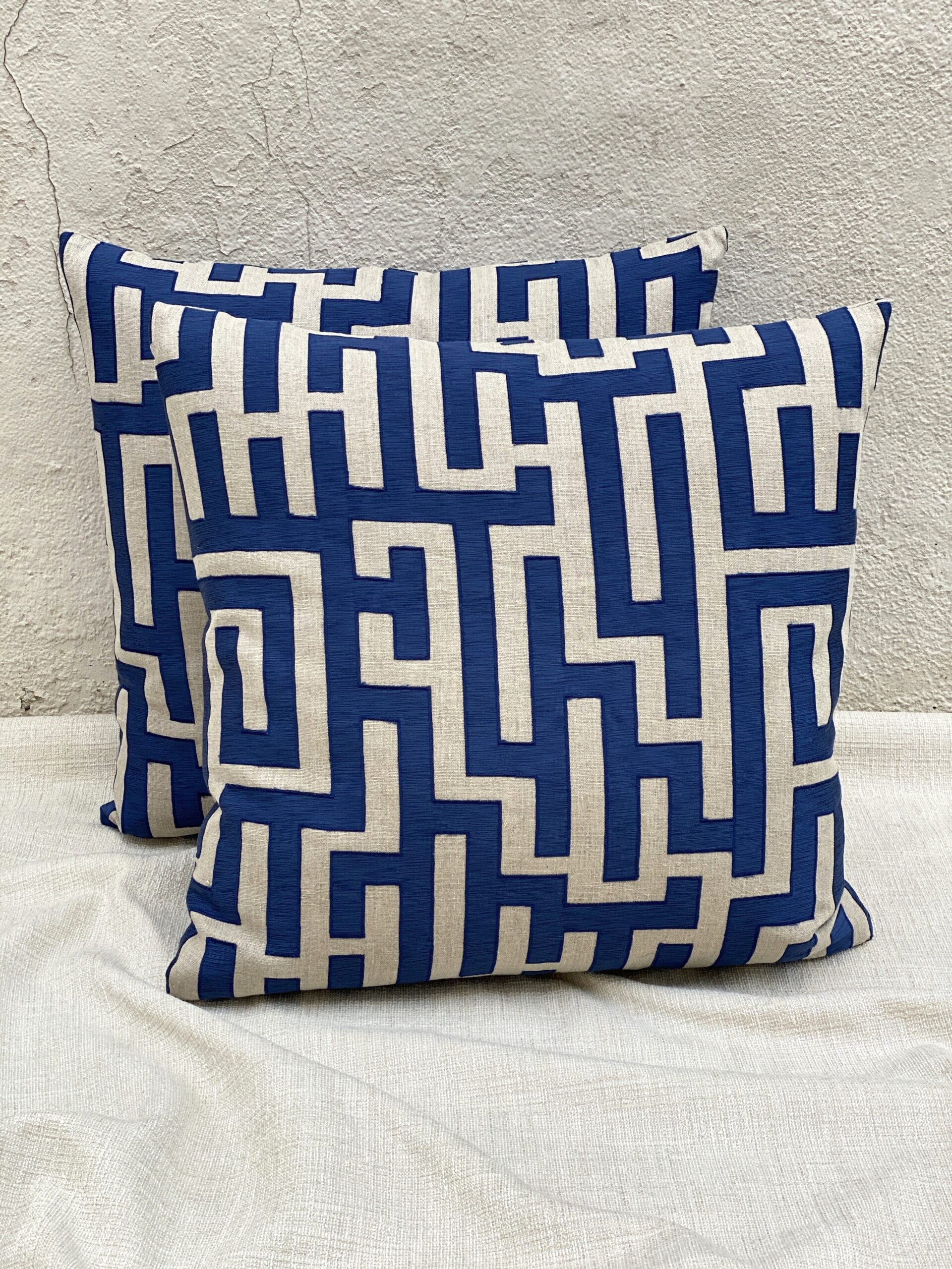 Kravet 4718 Pillows
