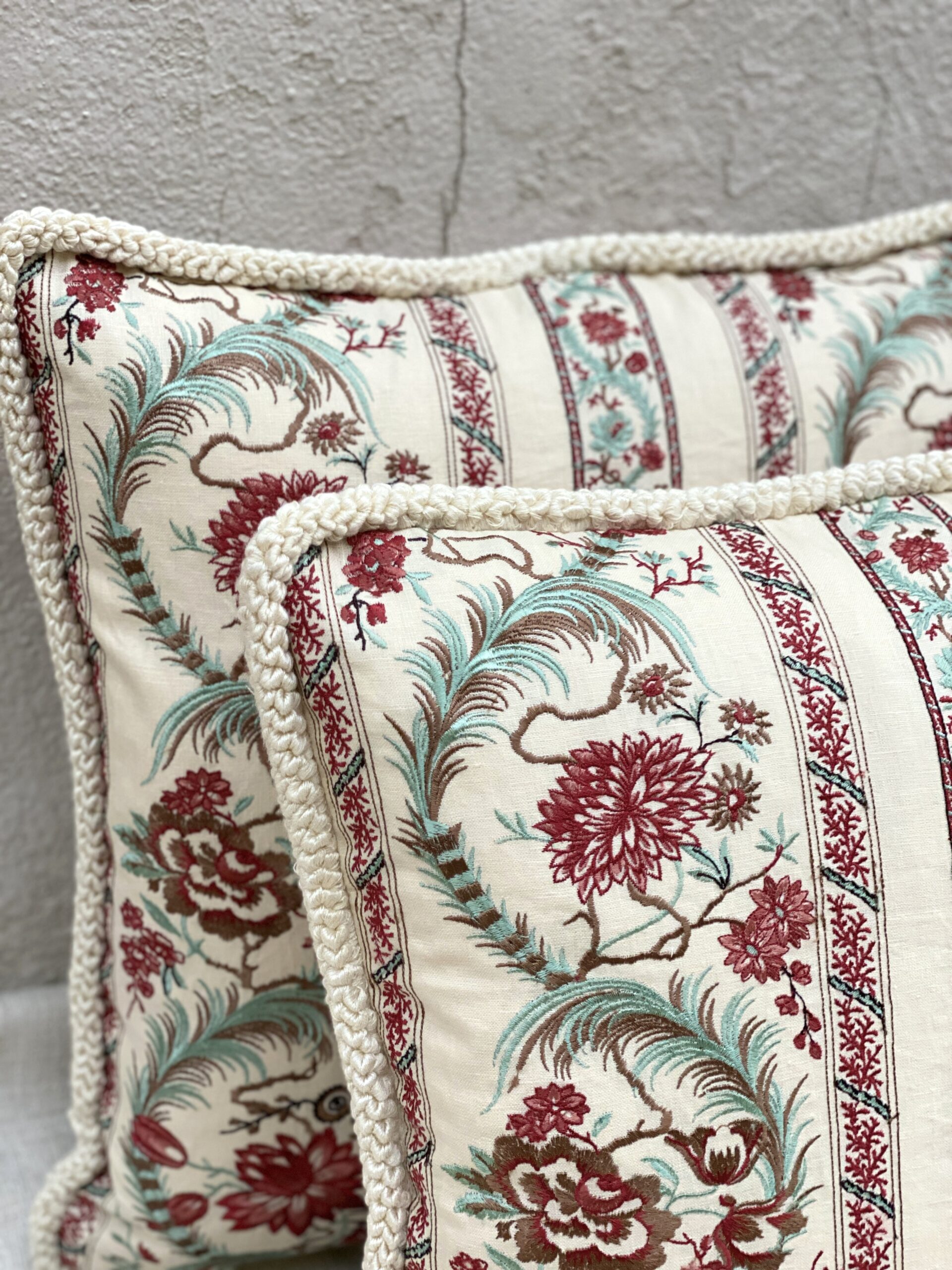 Pierre Frey Braquenie Villeneuve Broderie Pillows