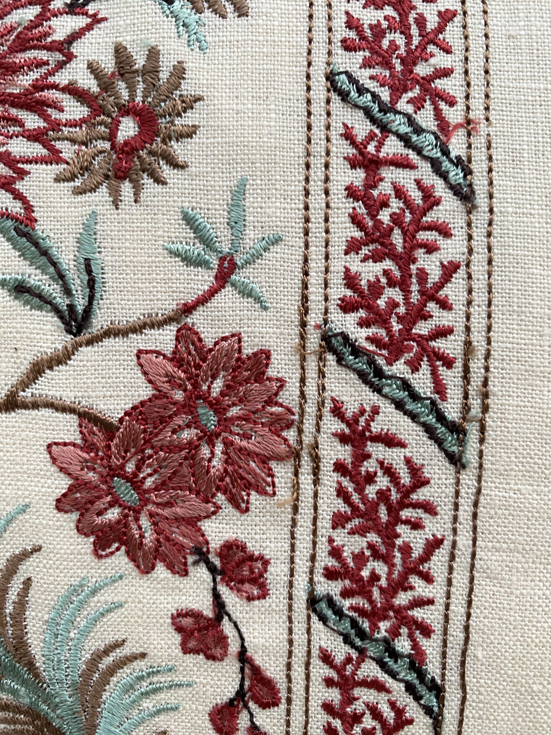 Pierre Frey Braquenie Villeneuve Broderie Pillows