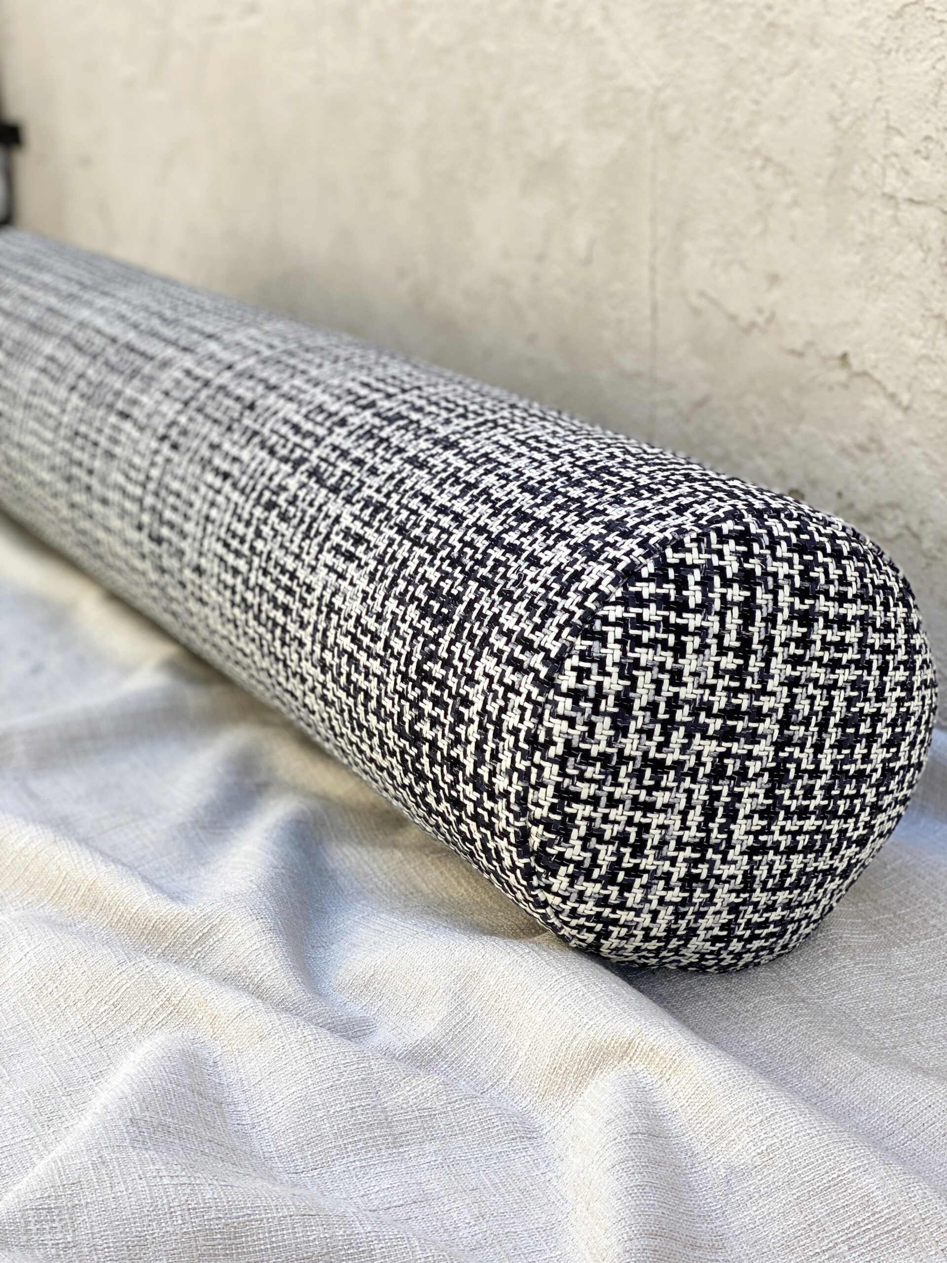 ROMO Black Edition Aiko Pillows