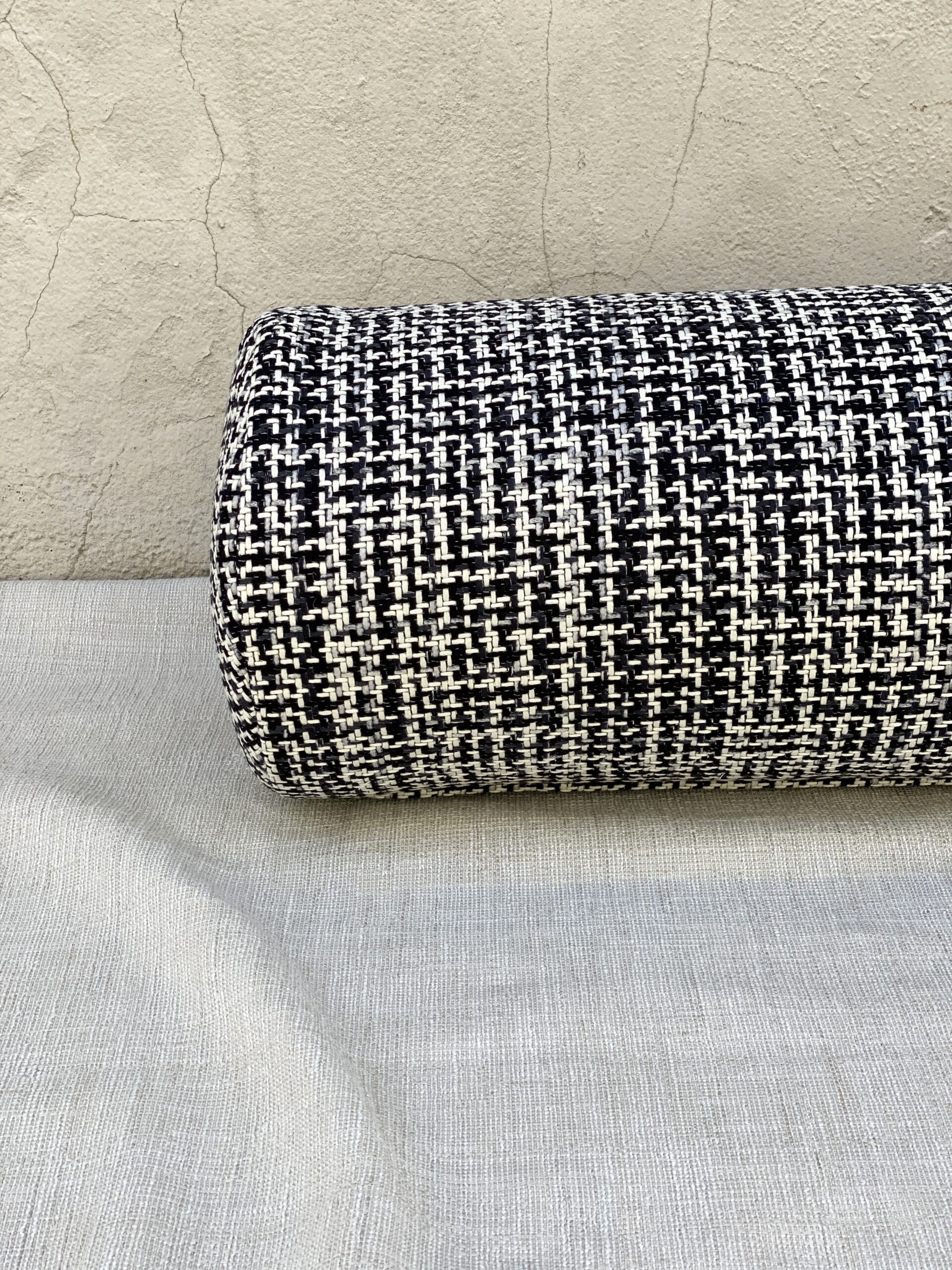ROMO Black Edition Aiko Pillows