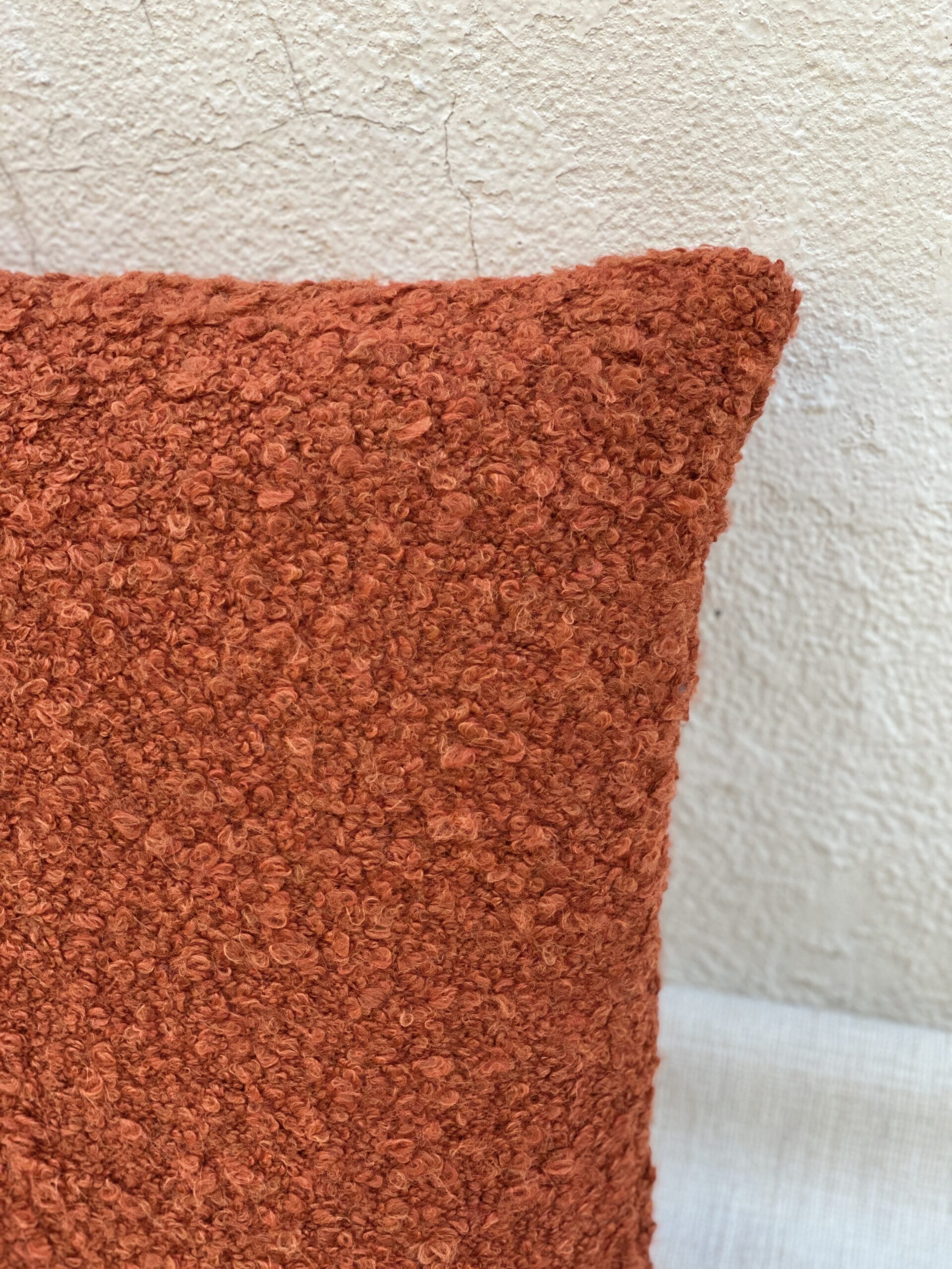 Noblis Awassi 58 Pillows