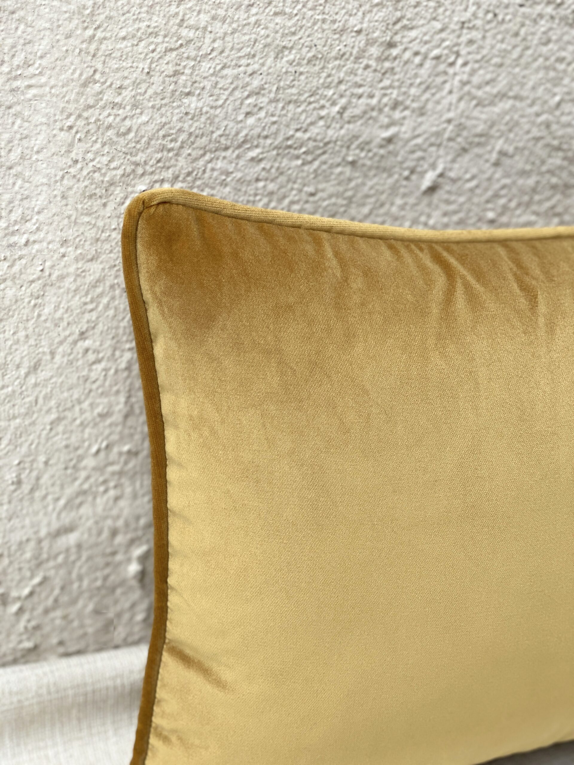 Carnegie Origin Pillows