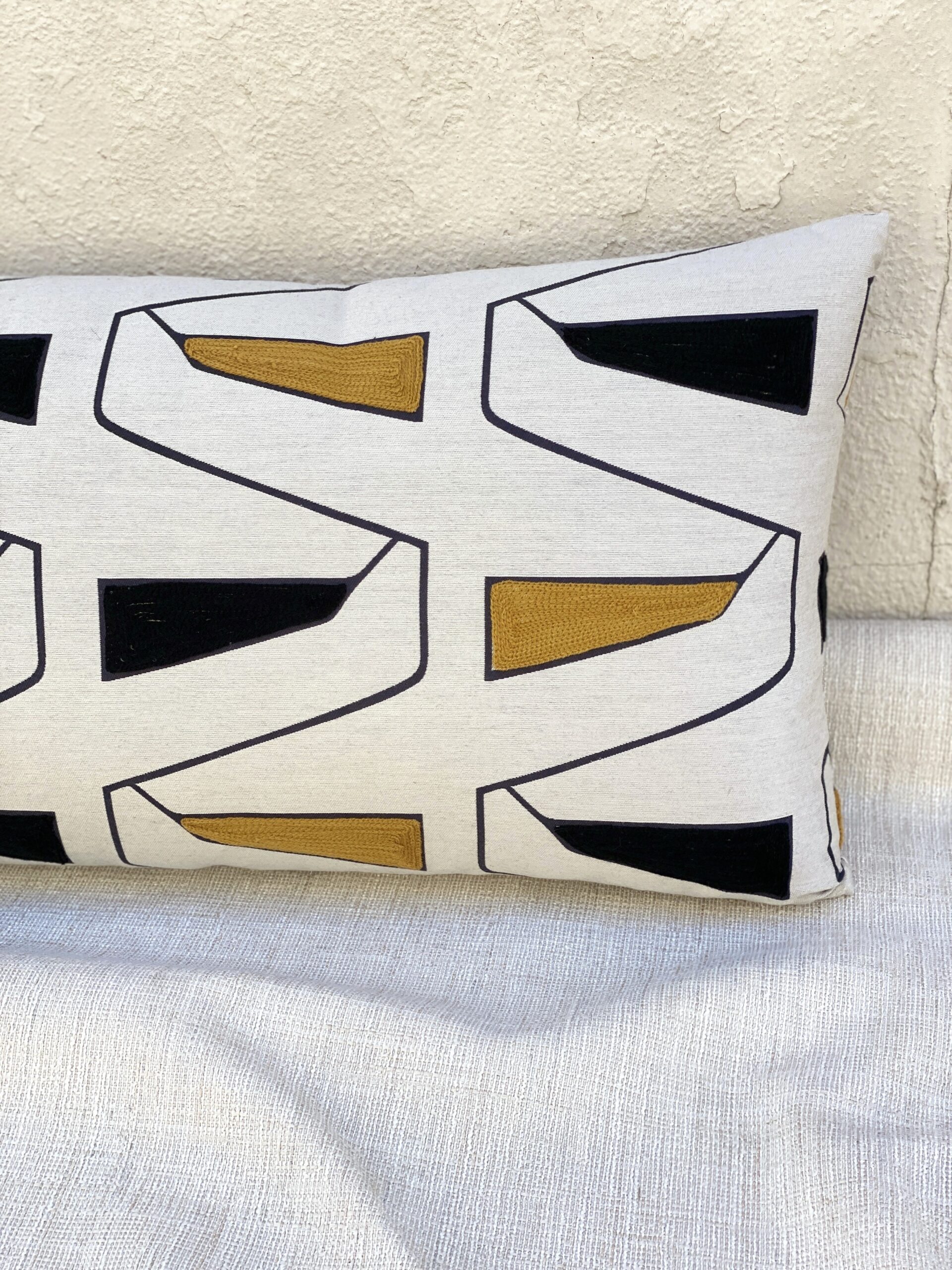 Elitis Alchimia Grafico Pillows