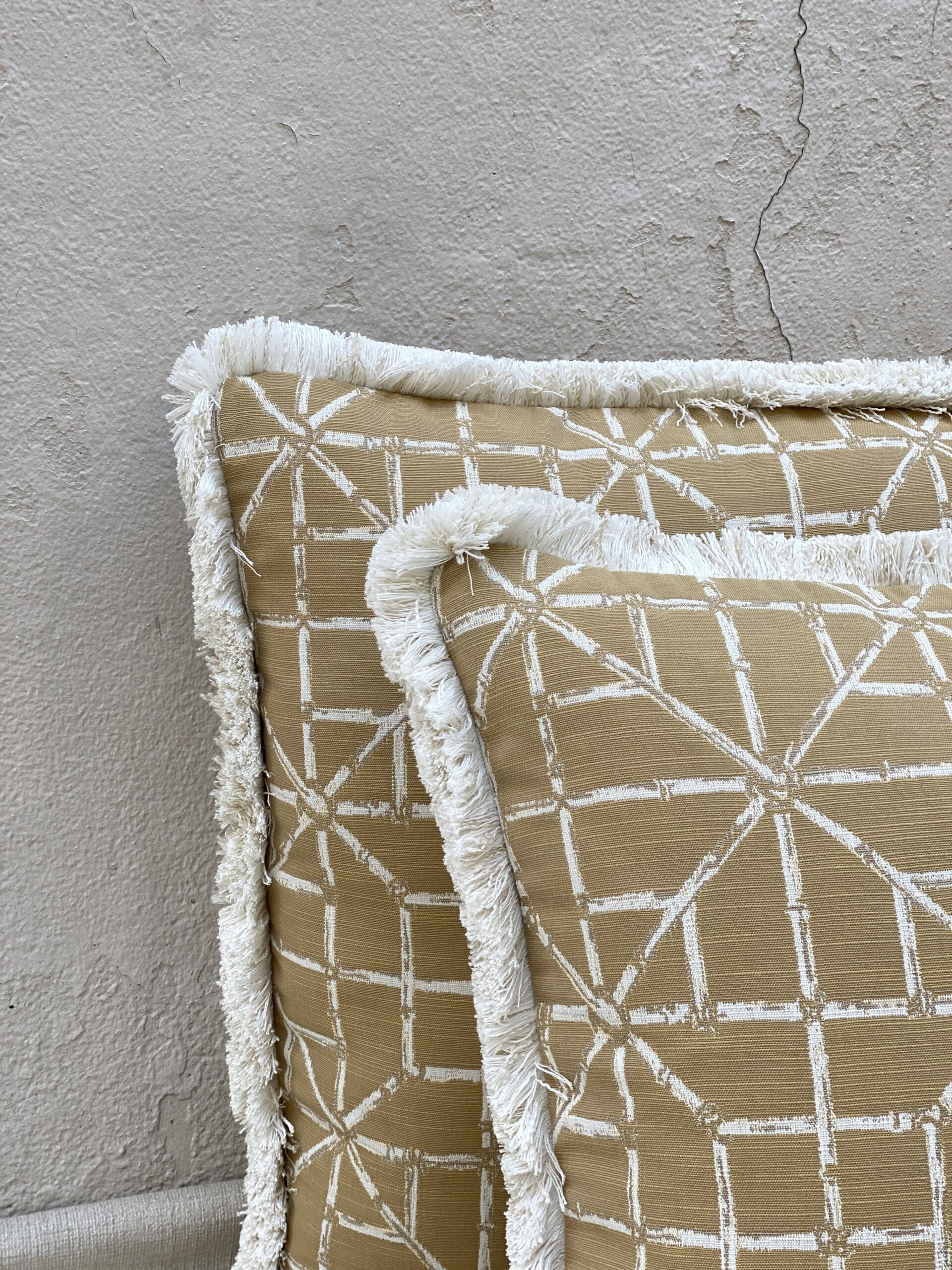 Perennials Lattice Quo Pillows
