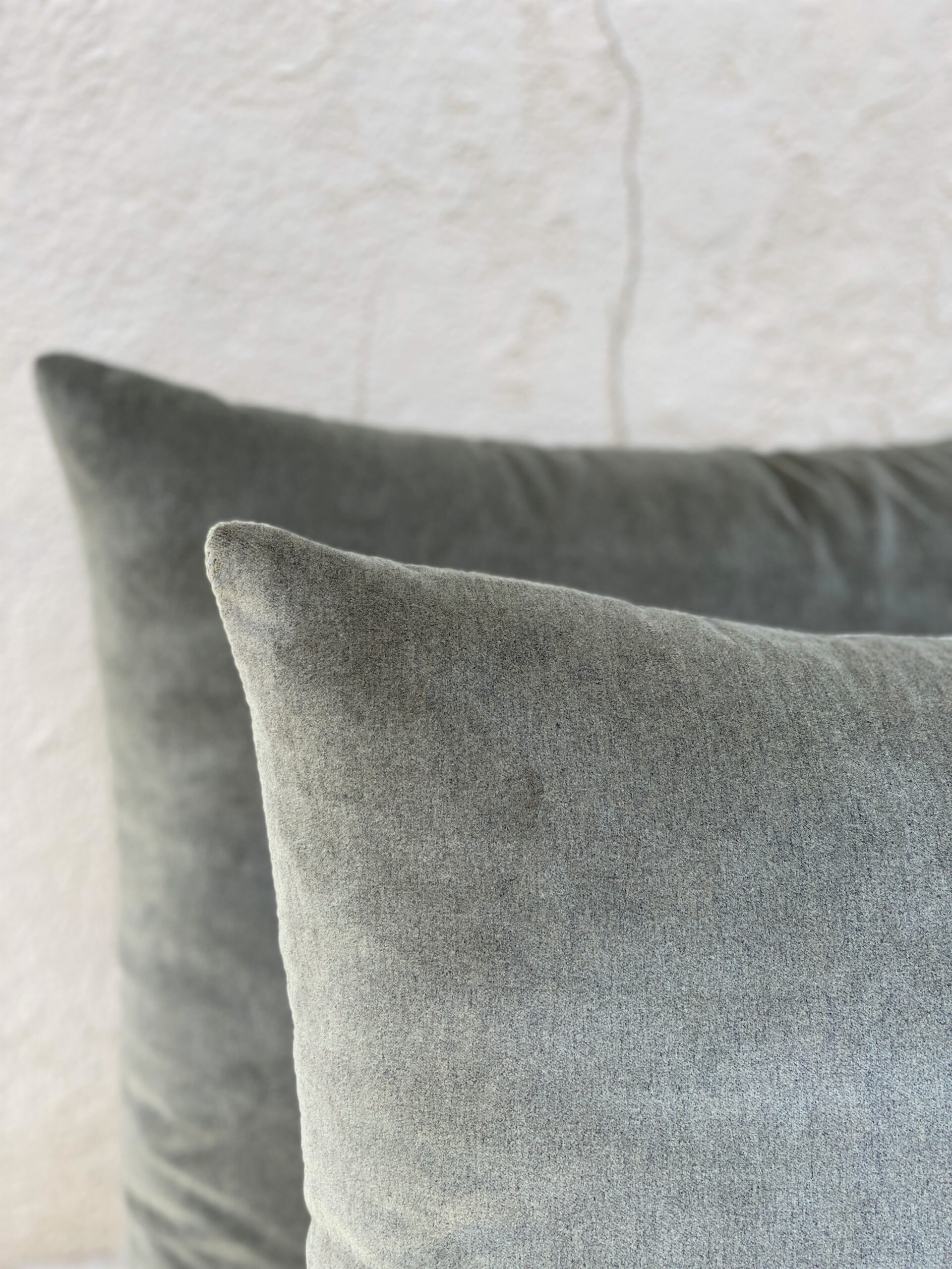 Hickory Chair HC0211 Green Velvet Pillows 73