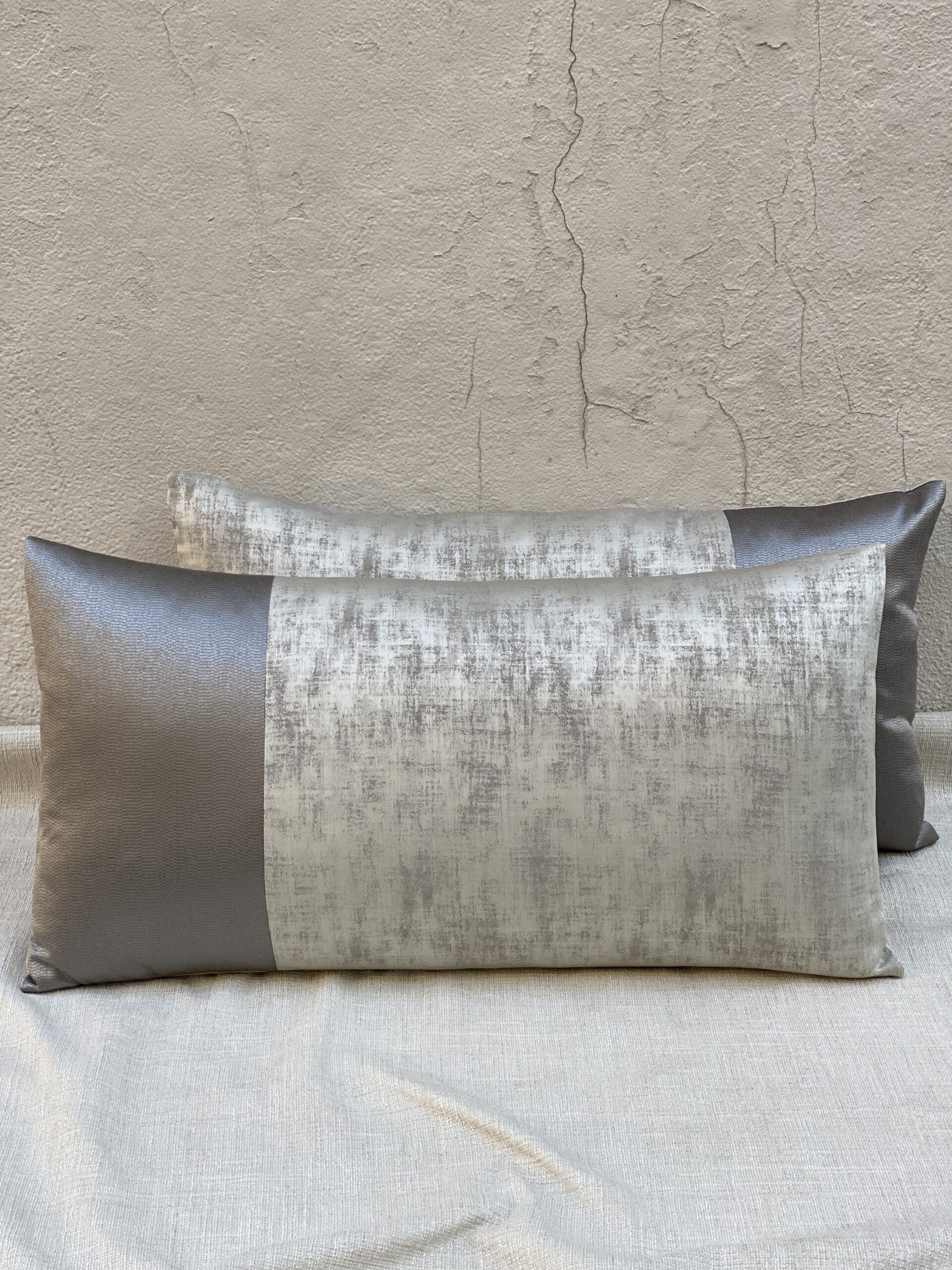 Unique Fine Fabrics Manhattan Pillows