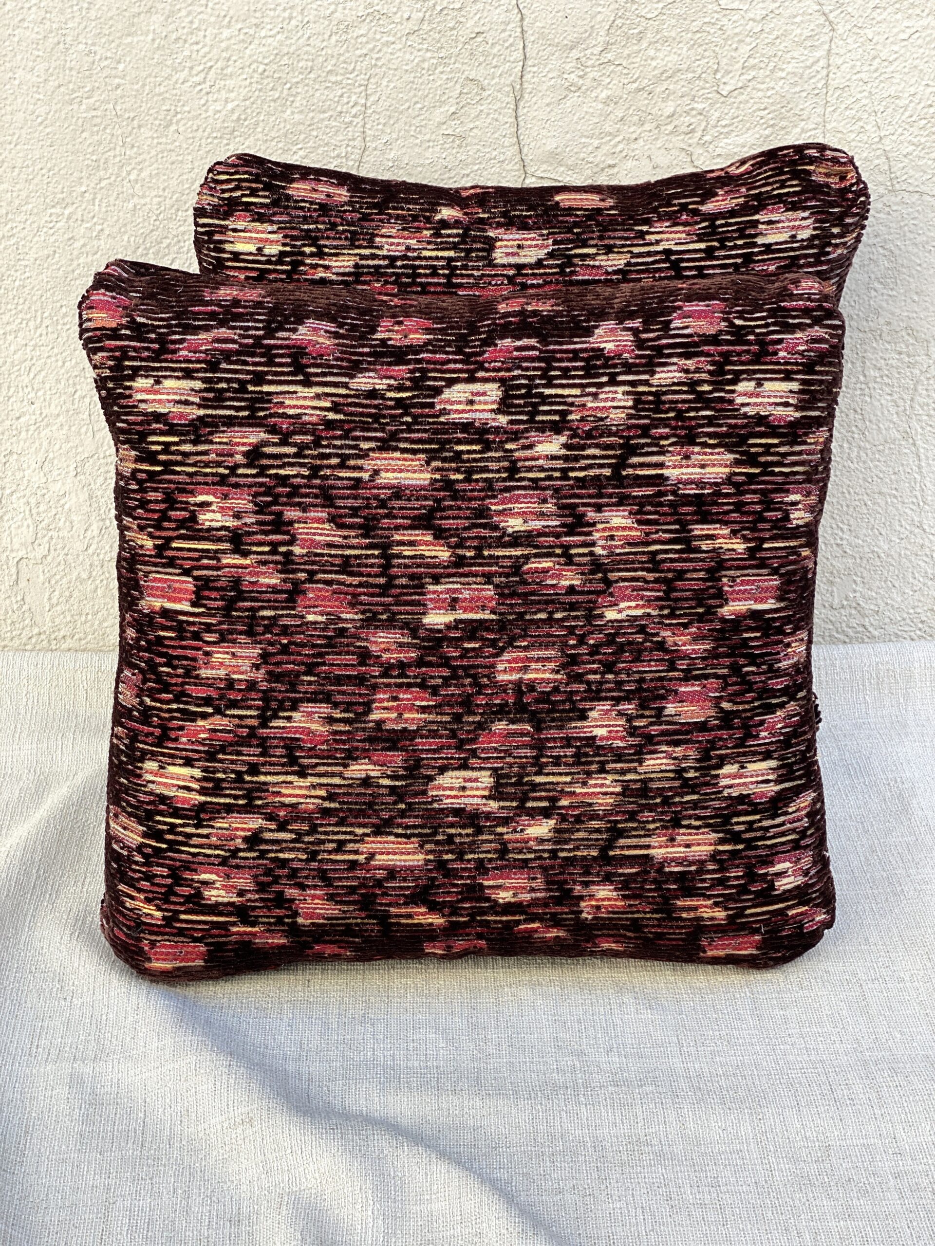 Brochier Veliero Bordeaux Pillows