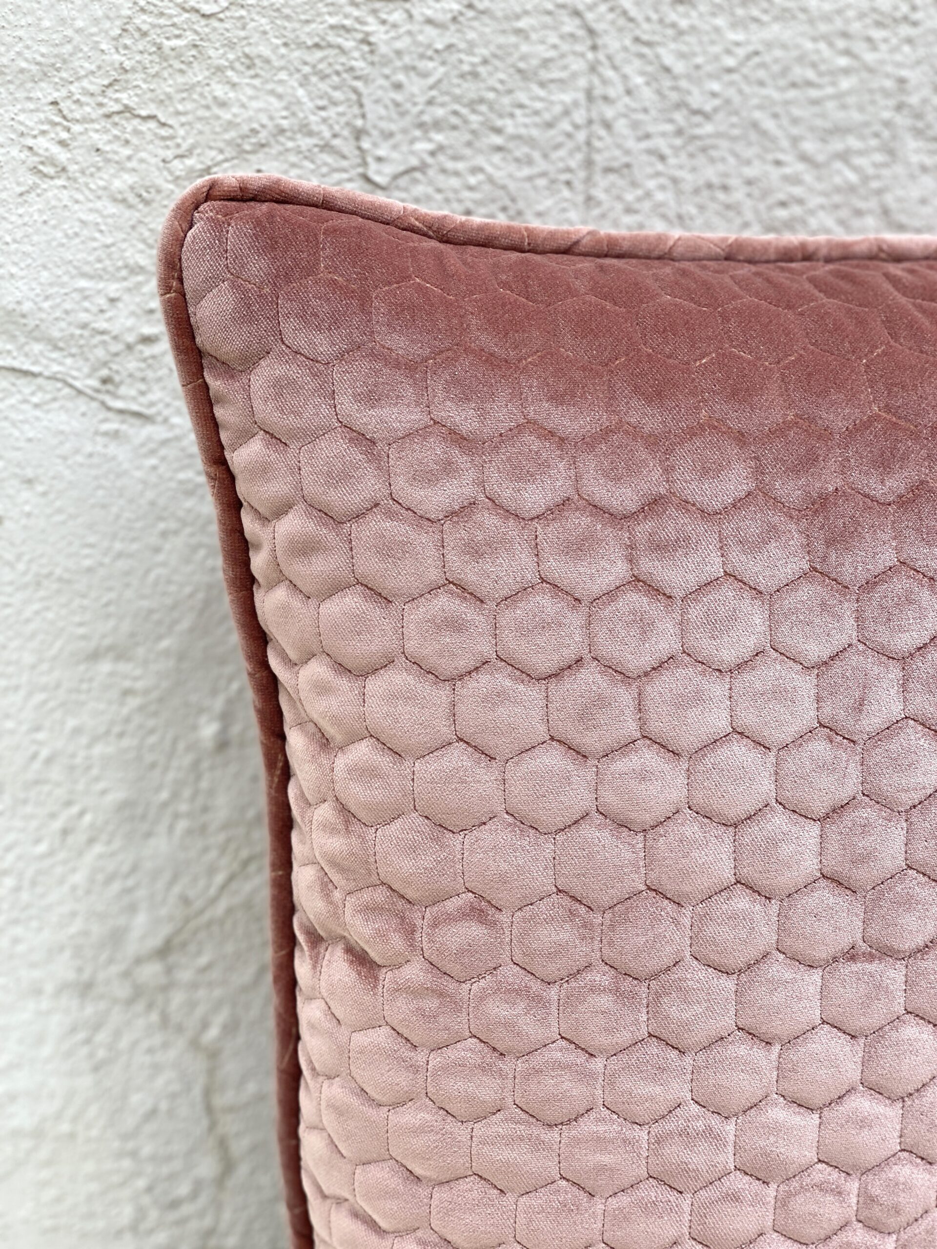 Kravet Quercus Pillows