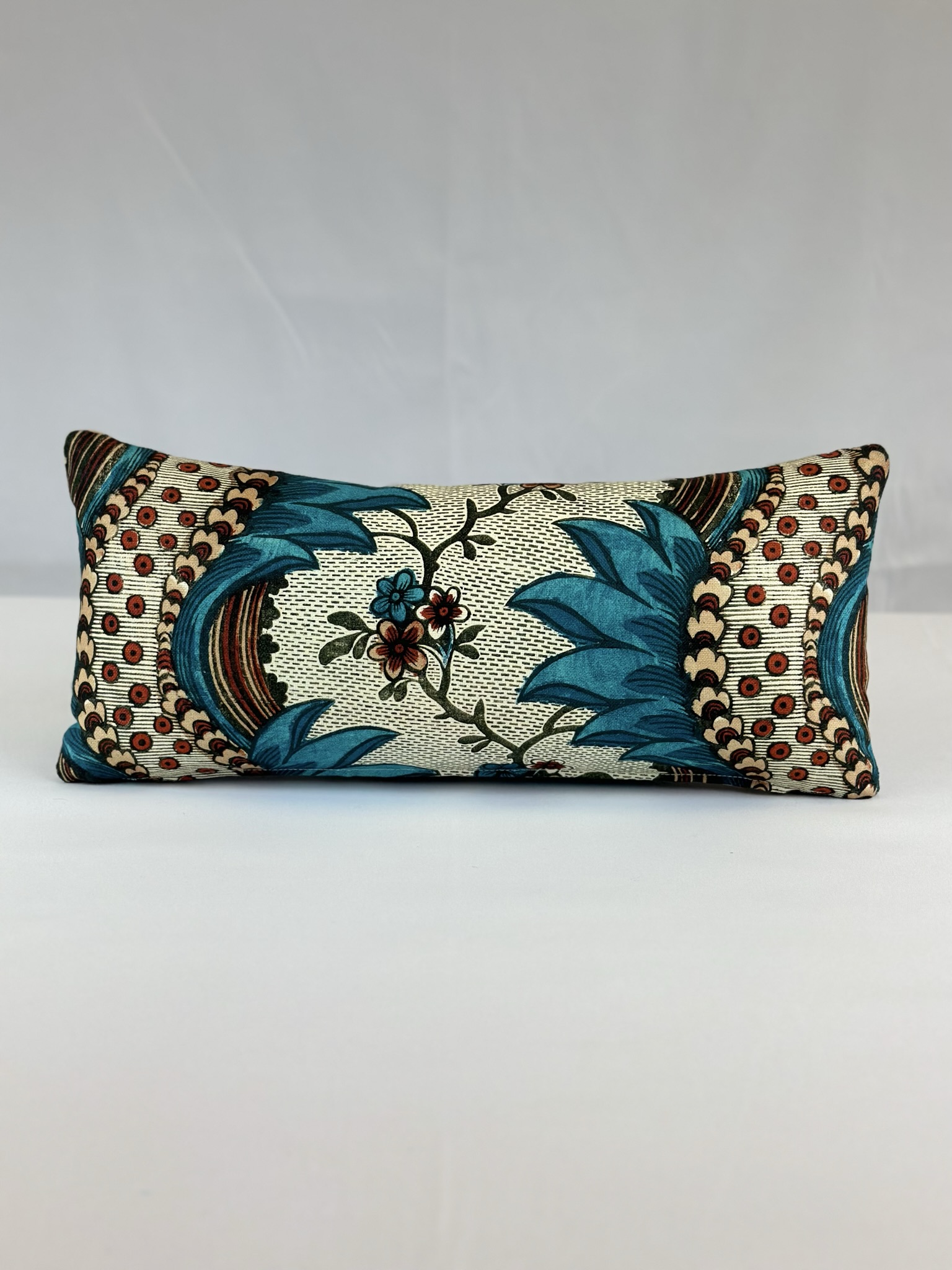 Antoinette Poisson Linen Fabric 72a Pillows