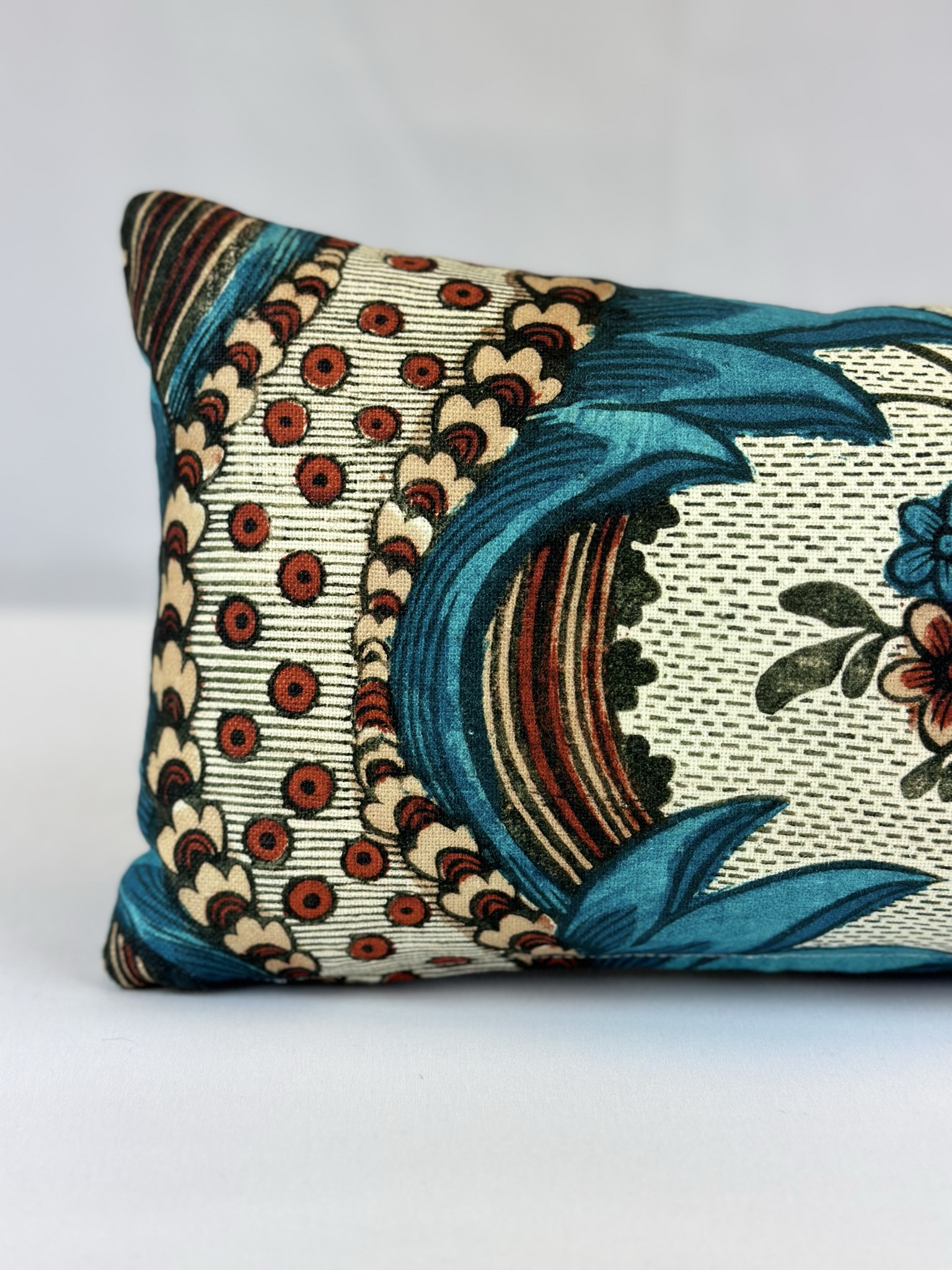 Antoinette Poisson Linen Fabric 72a Pillows