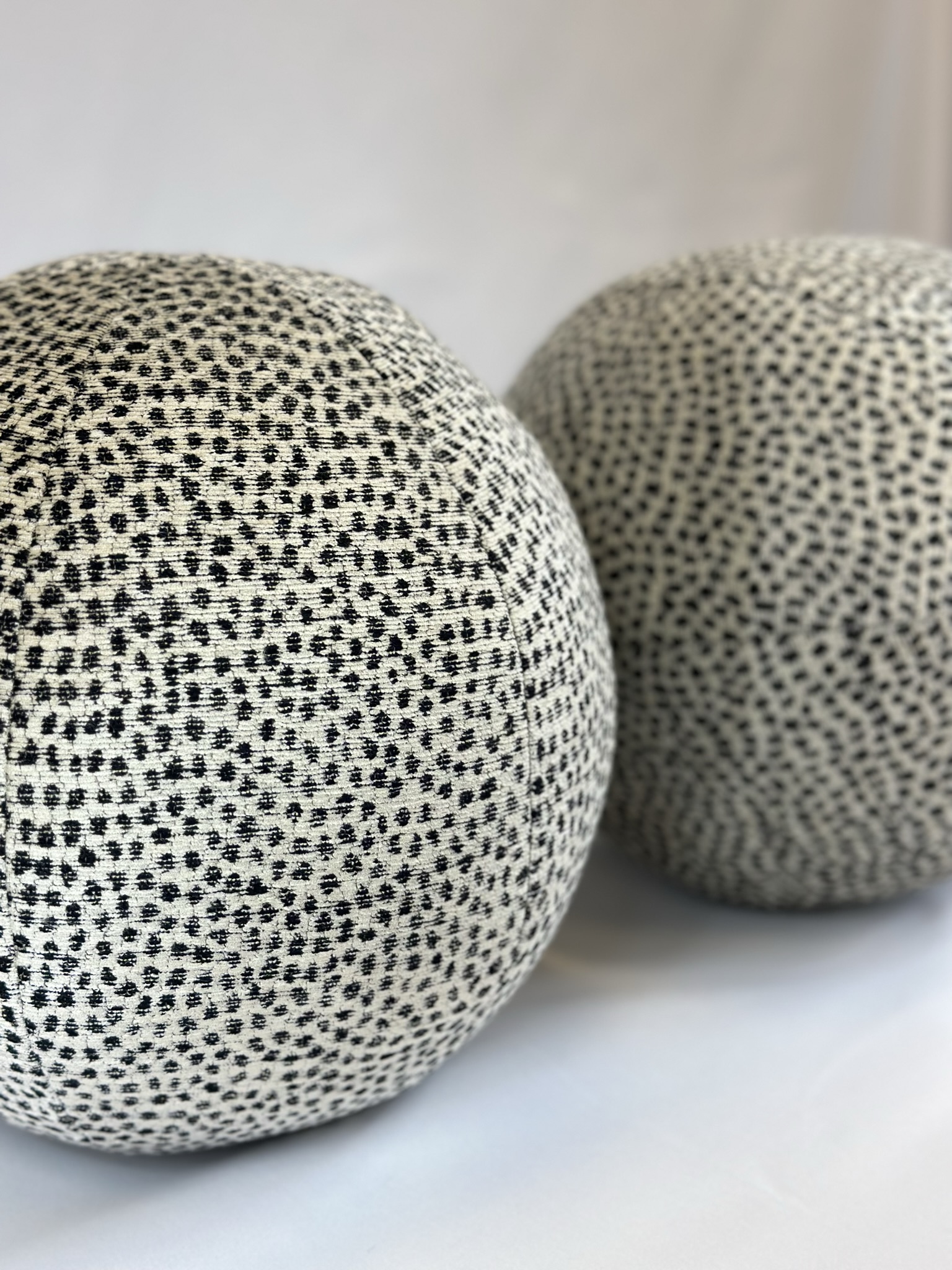 Kravet 34971 Pillows