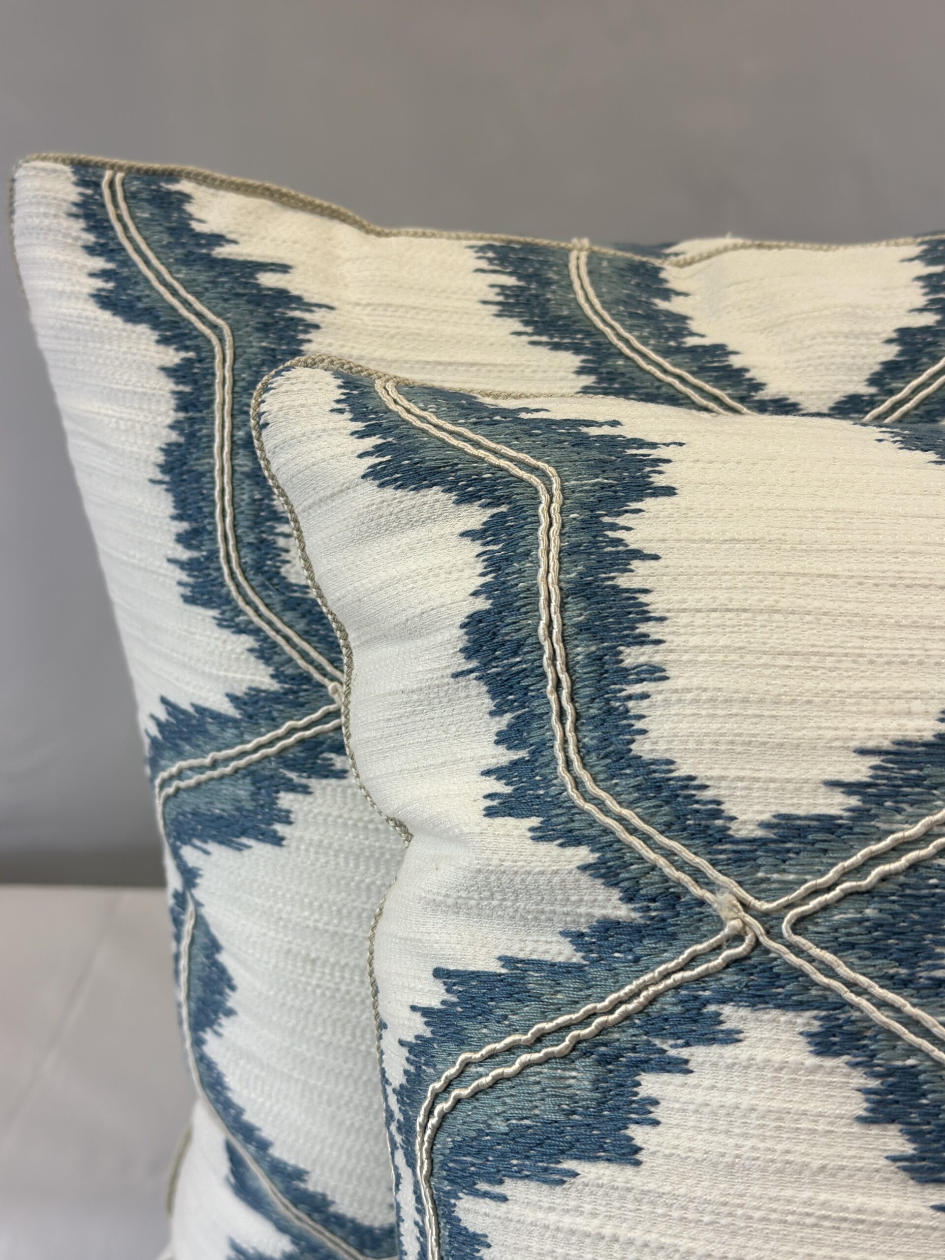 Cowtan & Tout Miro Pillow