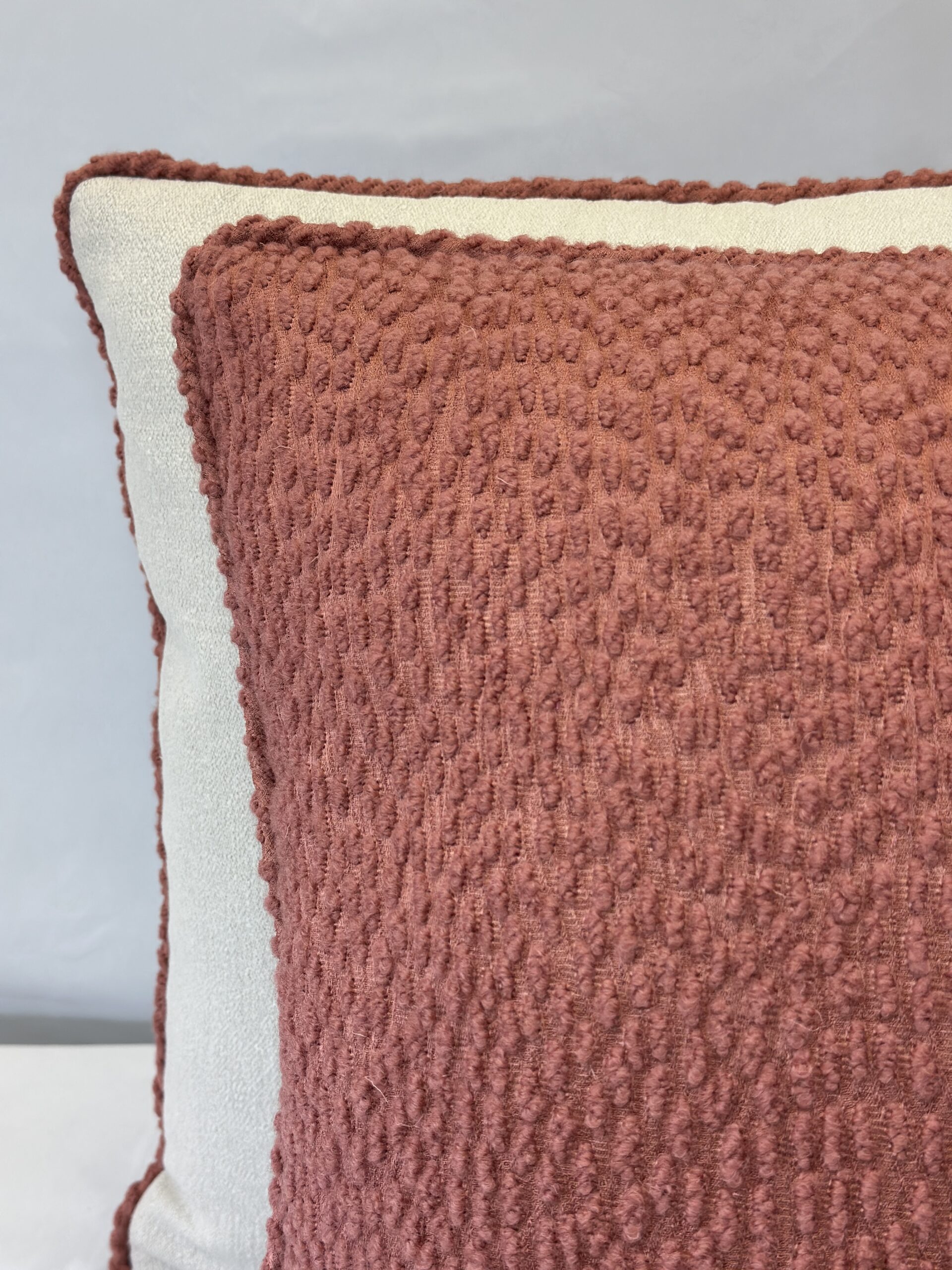 ROMO Osumi Briosca & Metaphores Caroube Pillows